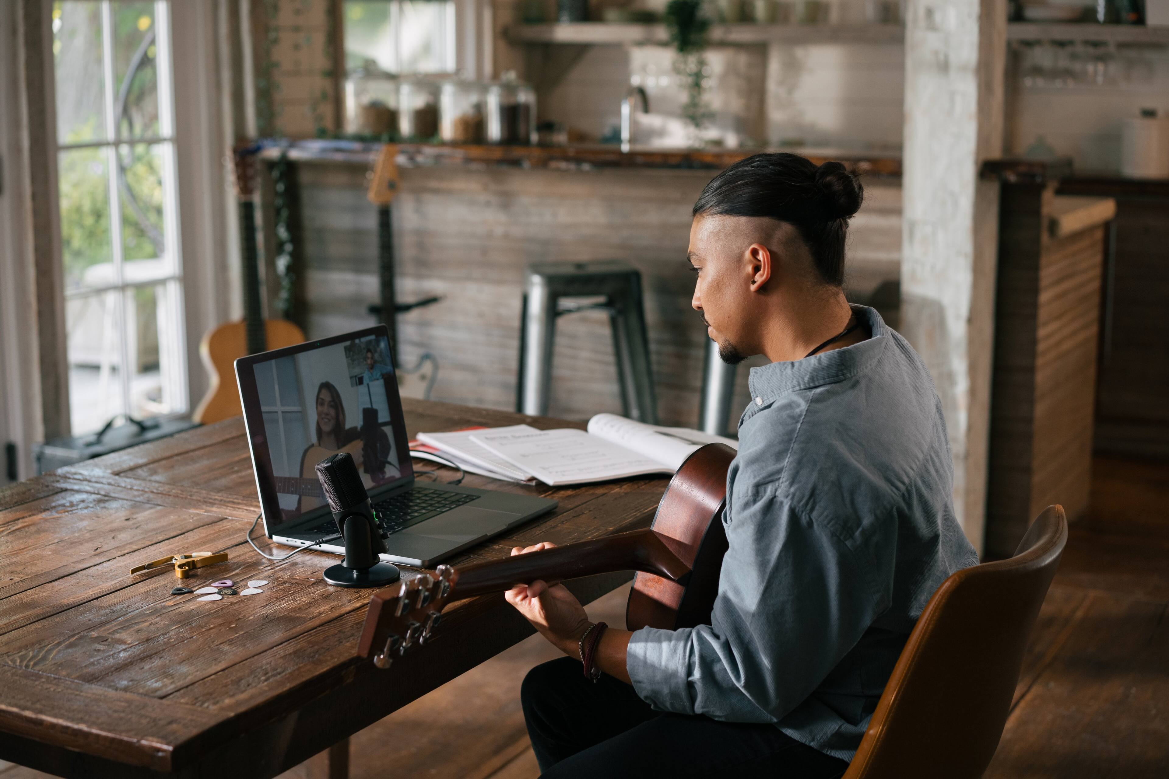 Alt View 19. Sennheiser - Profile USB Condenser Microphone with Desktop Stand - Black.