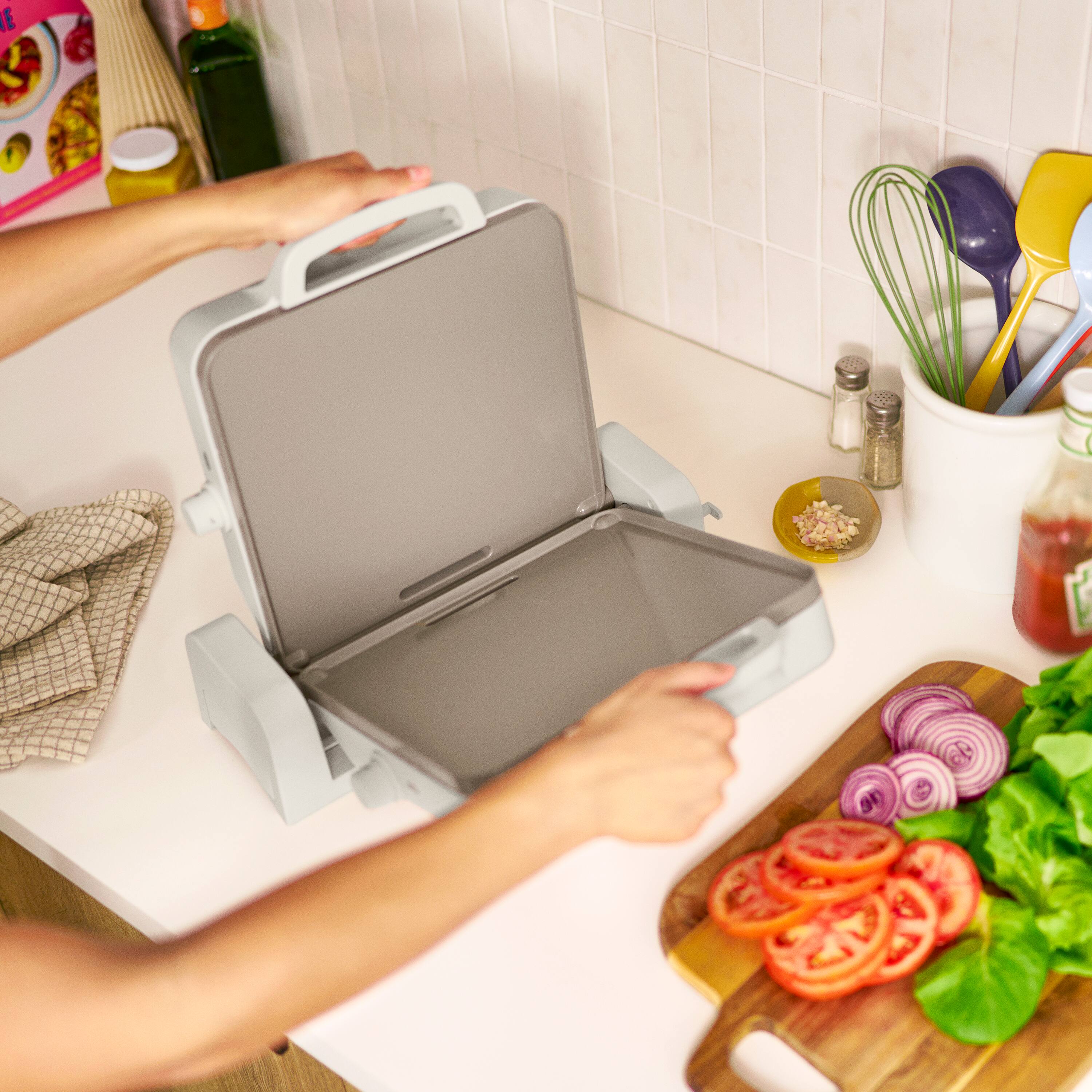 Alt View 6. Bella - Fits-anywhere Kitchenware: 10" x 20" Fold & Store Dual Temp Electric Griddle - Oatmilk.