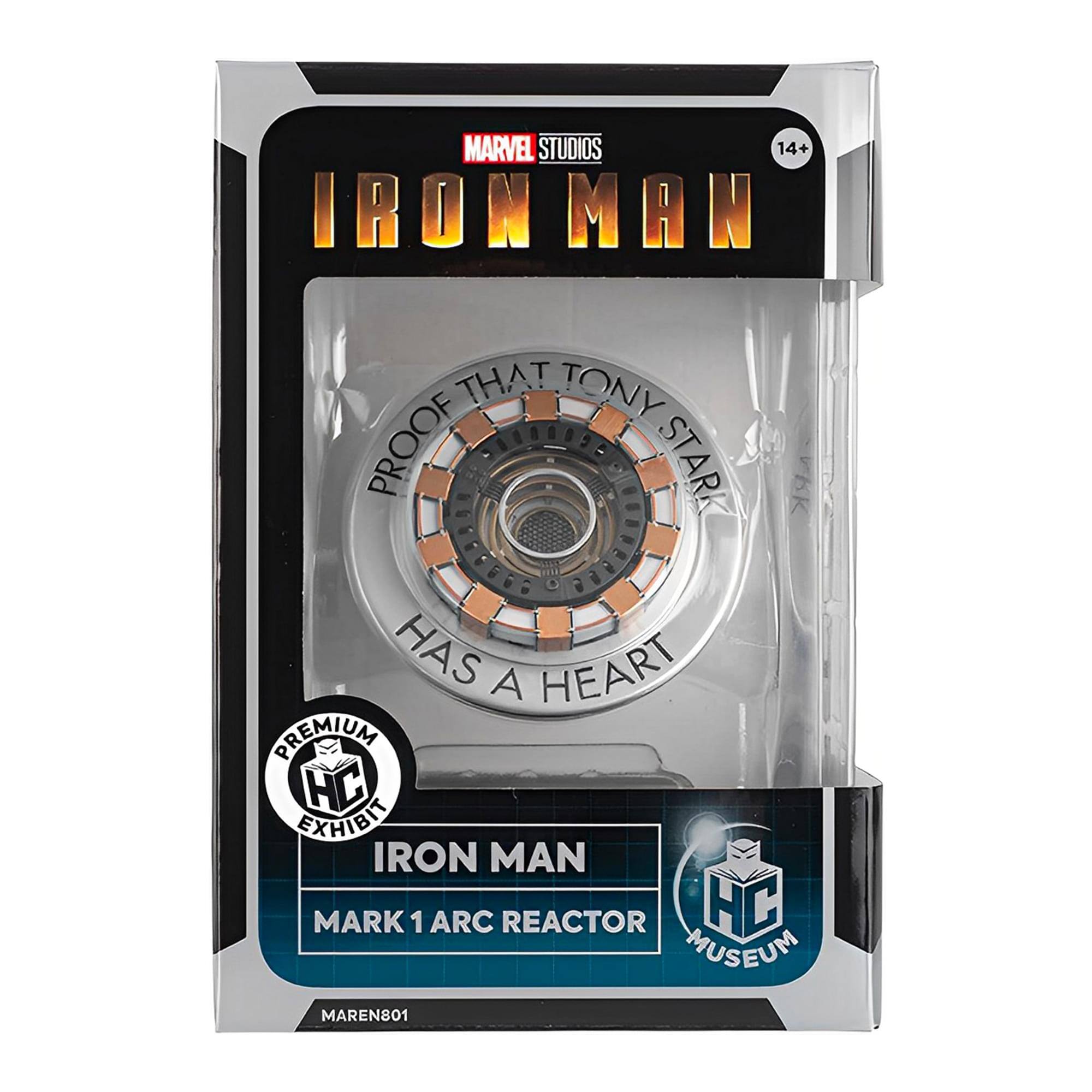 MARVEL STUDIOS  
14+  
IRON MAN  
PROOF THAT TONY STARK HAS A HEART  
PREMIUM HC EXHIBIT  
IRON MAN MARK 1 ARC REACTOR  
HC MUSEUM  
MAREN801