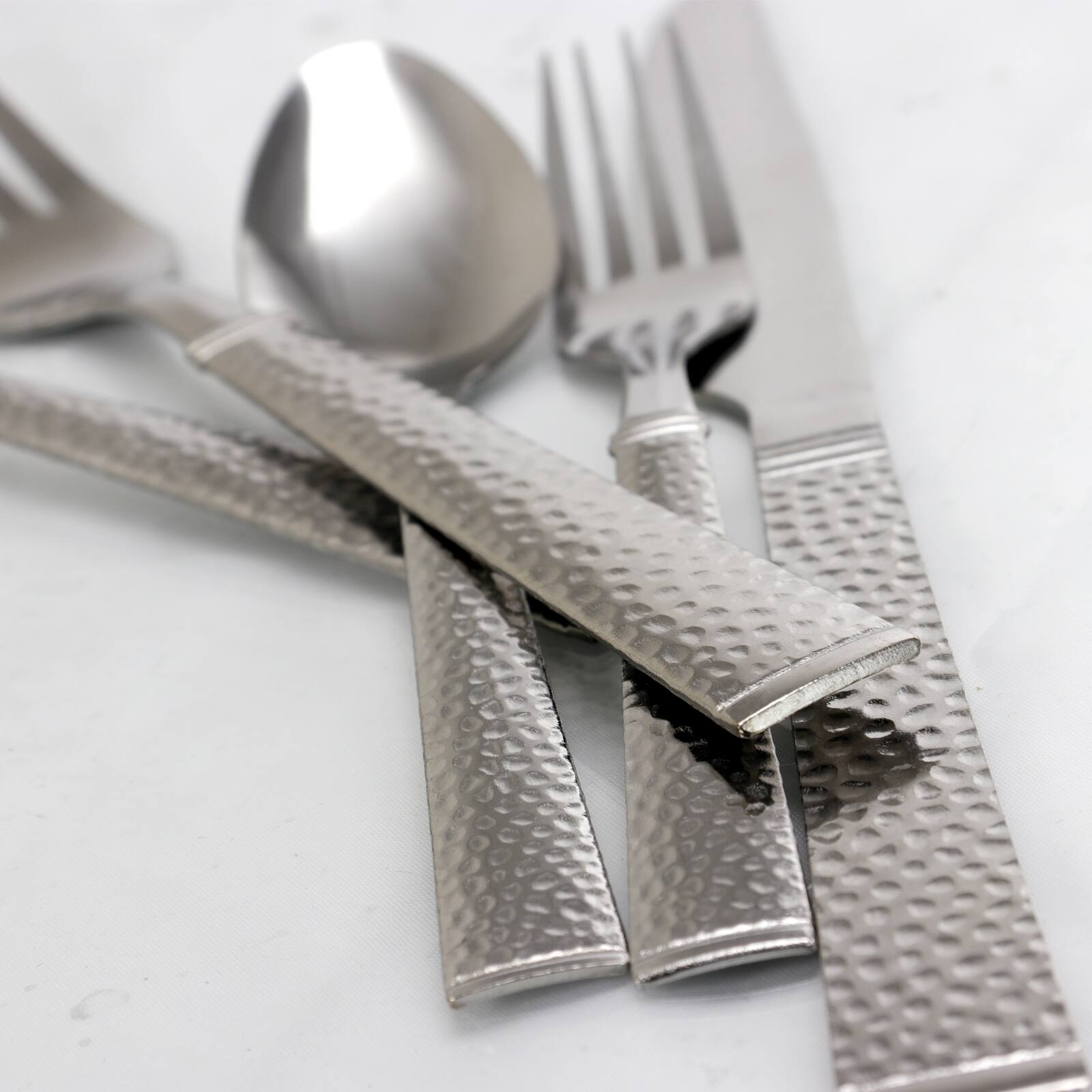 Alt View 2. Gibson - Gibson Home Prato 20 Piece Flatware Set - Silver.