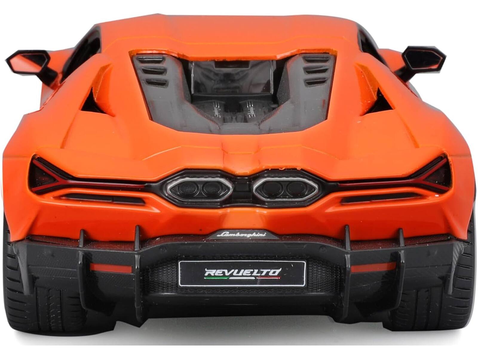 Lamborghini  
REVUELTO