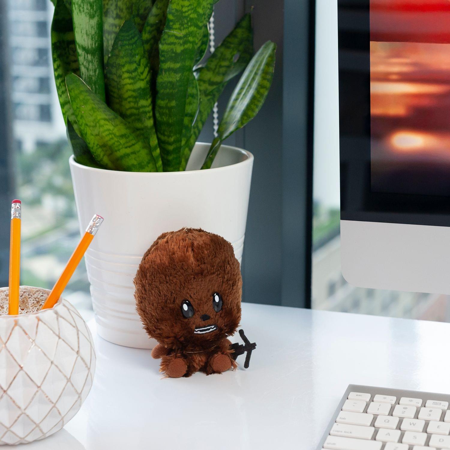 Alt View 4. Star Wars - Star Wars 4" Super Bitz Plush - Chewie Exclusive - Brown.