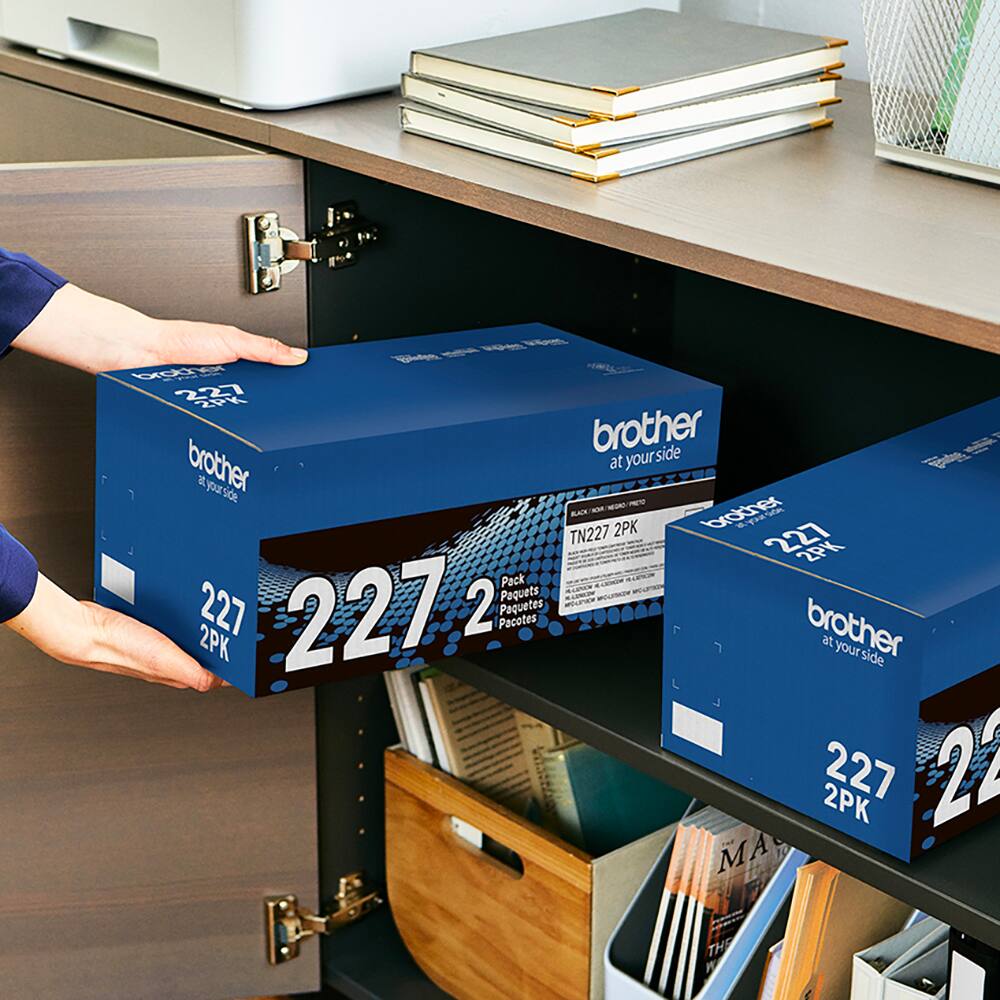 The text on the image is in Spanish, so I will provide the corrected text in English.
"Brother at your side" should be "Brother at your side".
"227 2PK" should be "227 2PK".
"227 2PK Pack n Paquets" should be "227 2PK Pack n Paquets".
"227 2272 2 Paquetes Pacotes brother 2PK at your side" should be "227 2272 2 Paquetes Pacotes brother 2PK at your side".
"227 2PK 2: MA THE" should be "227 2PK 2: MA THE".