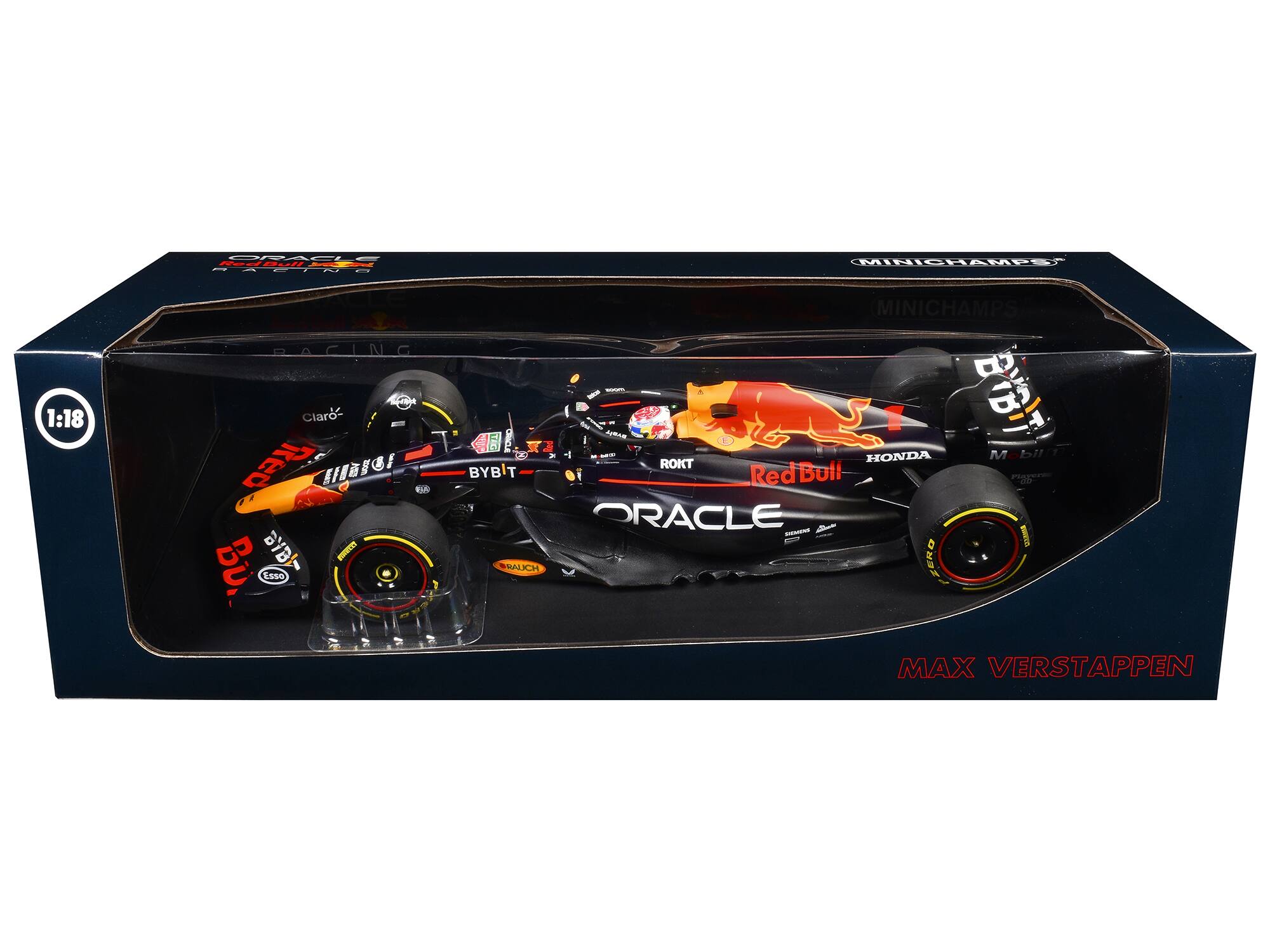ORACLE APINE MINICHAMP 1:18 PACING Claro Red  
T S I BU. LESO MINICHAMPS  
a I JtAN  
FORC  
- HONDA  
M  
ROKT BYBIT RedBull PHEP - ORACLE -  
I OUAR SERD MAX VERSTAPPEN  

MINICHAMPS  
1:18  
Claro  
Red Bull  
HONDA  
BYBIT  
ROKT  
ORACLE  
MAX VERSTAPPEN