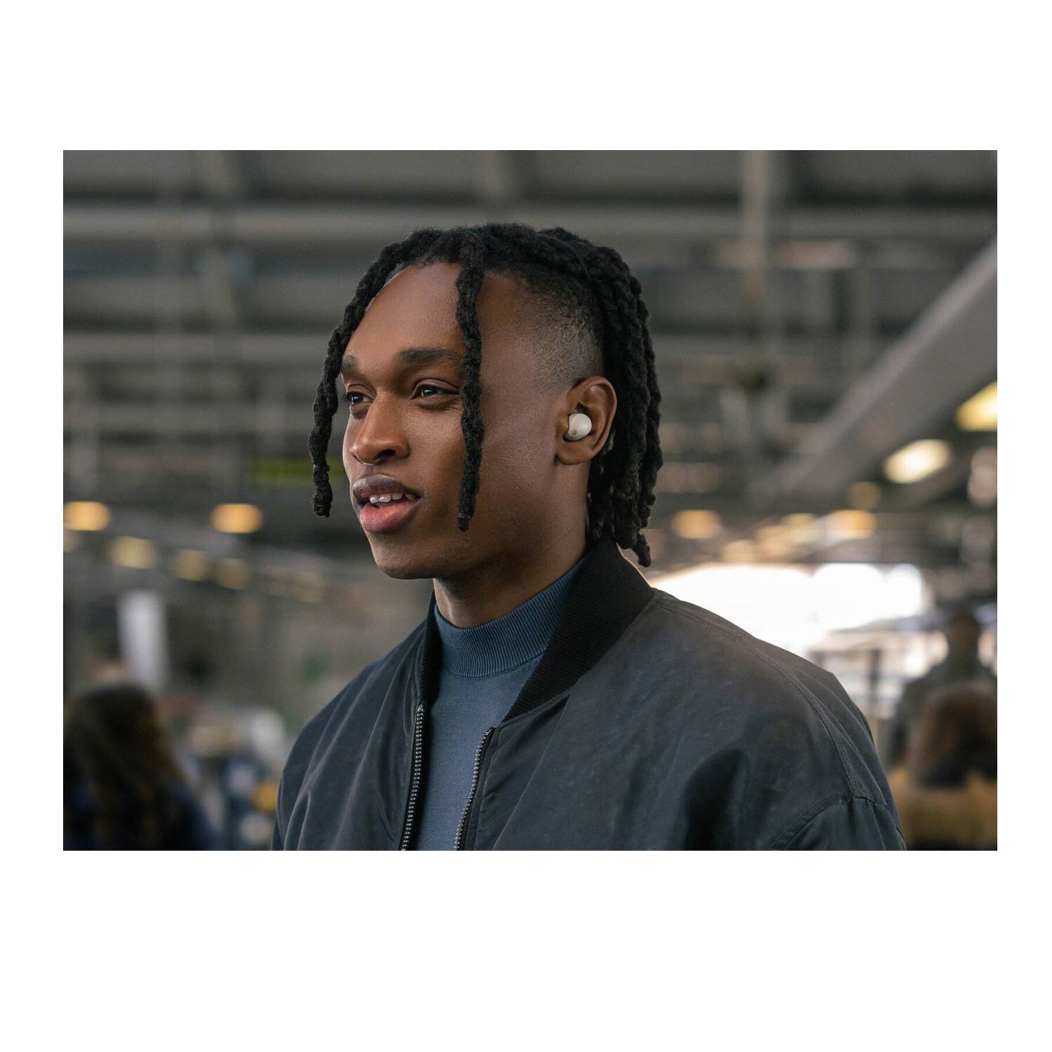 Angle. Sony - Sony WF-1000XM5 Truly Wireless Noise Canceling Earbuds (Silver) with Earbud Case - Silver.