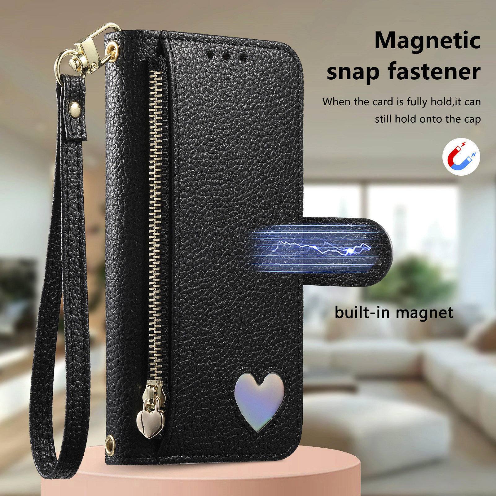 Magnetic snap fastener  
When the card is fully hold, it can still hold onto the cap built-in magnet