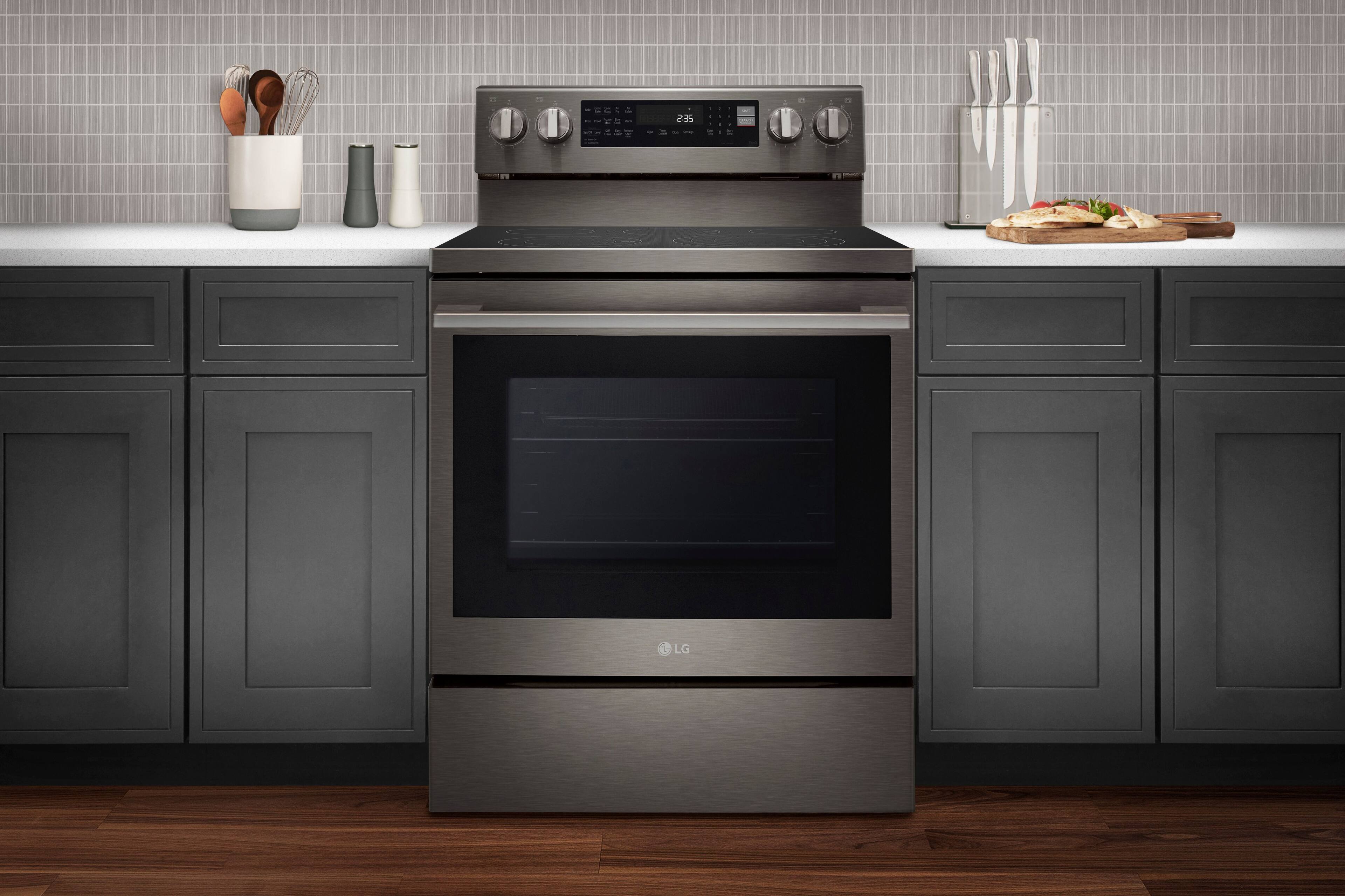 Alt View 20. LG - 6.3 Cu. Ft. Freestanding Electric True Convection Smart Range with Air Fry and Premium Handle - PrintProof Black Stainless Steel.