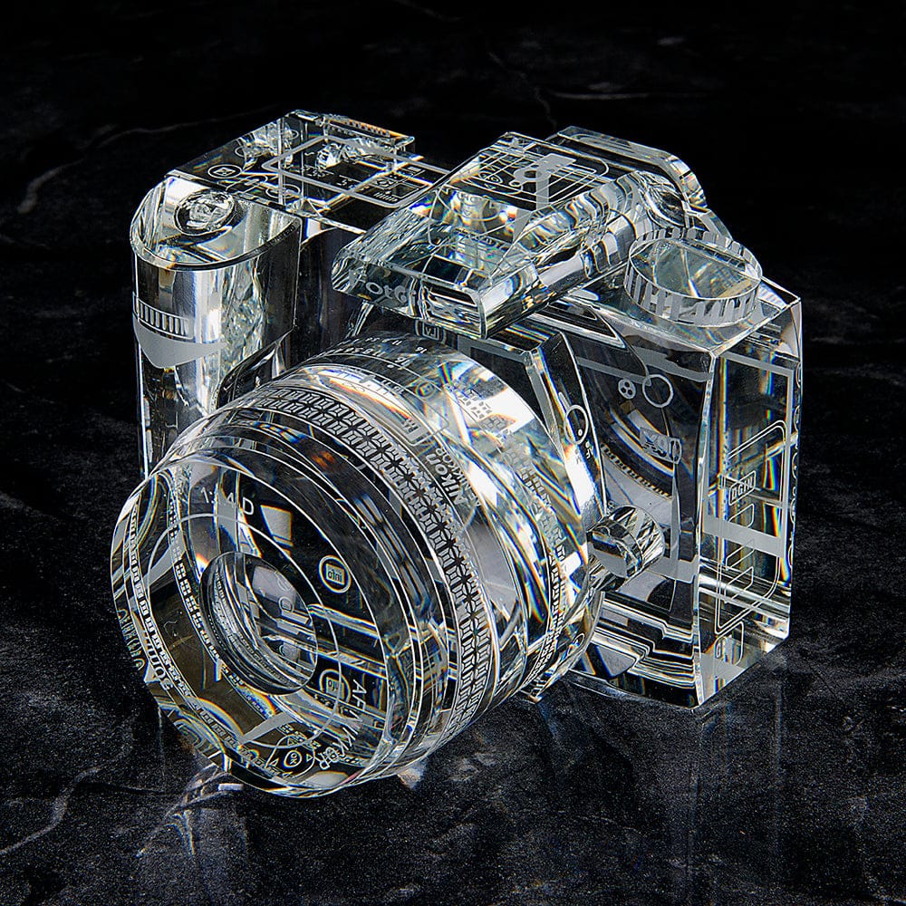 Fotodiox - Crystal Camera - 2/3 Sized Replica of Nikon D90 Camera w/ Nikkor 18-105mm ED VR Lens; Paperweight, Bookends, Display