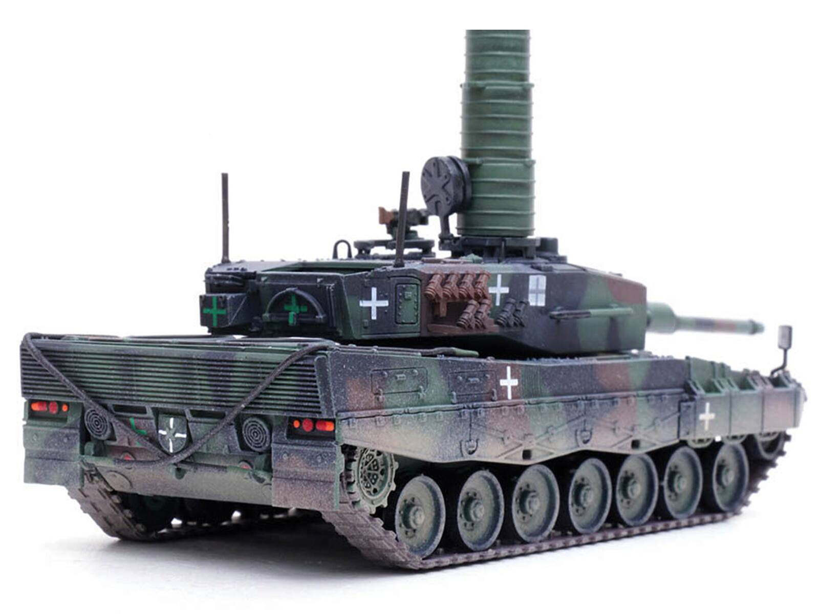 Alt View 4. Panzerkampf - Leopard 2A4 Main Battle Tank with Snorkel "3-Tone Camouflage" Ukrainian Army "Armor Premium" 1/72 Model by Panzerkampf.