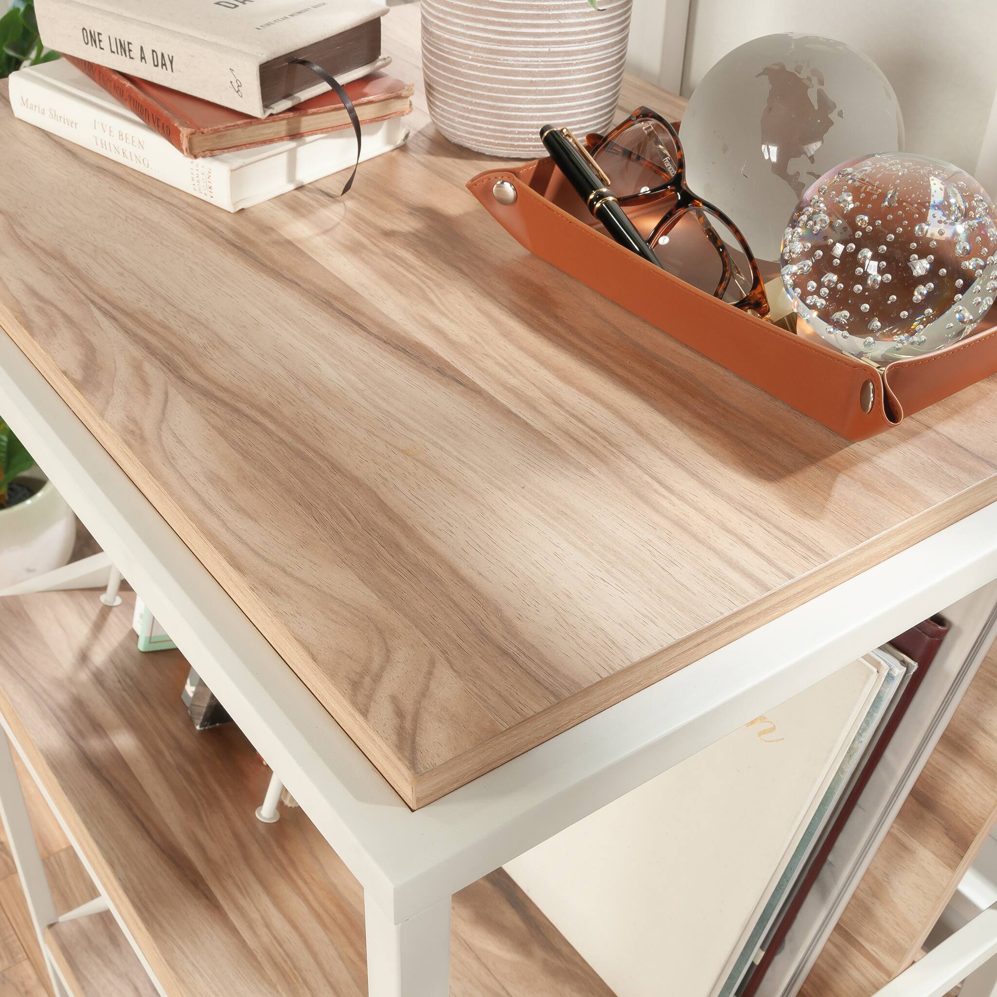 ONE LINE A DAY  
Maria Shriver  
I'VE BEEN THINKING