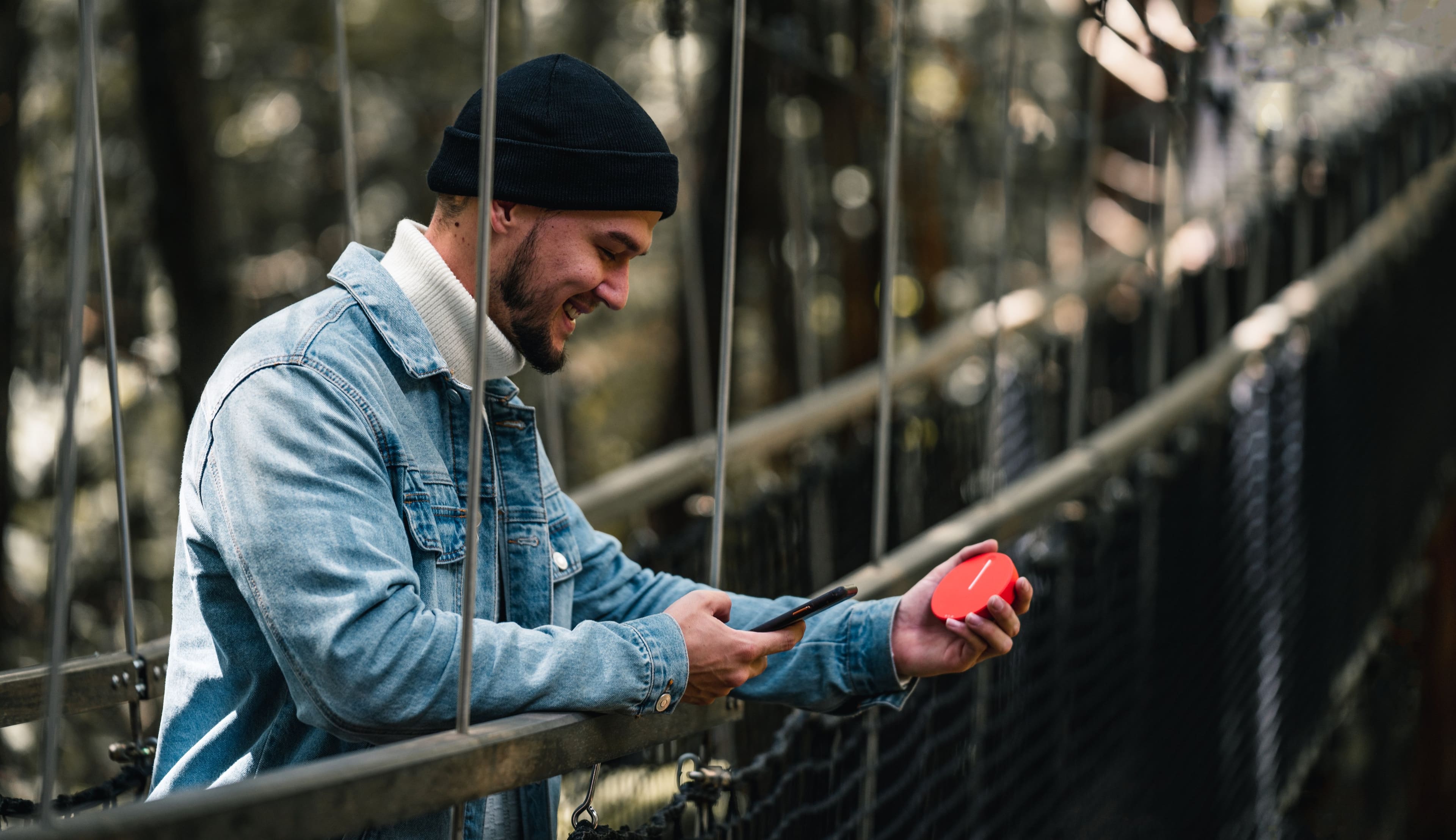 Alt View 24. Solis - Lite 4G LTE Global Wi-Fi Hotspot + PowerBank - Mobile Router, Lifetime Data Plan - Orange.