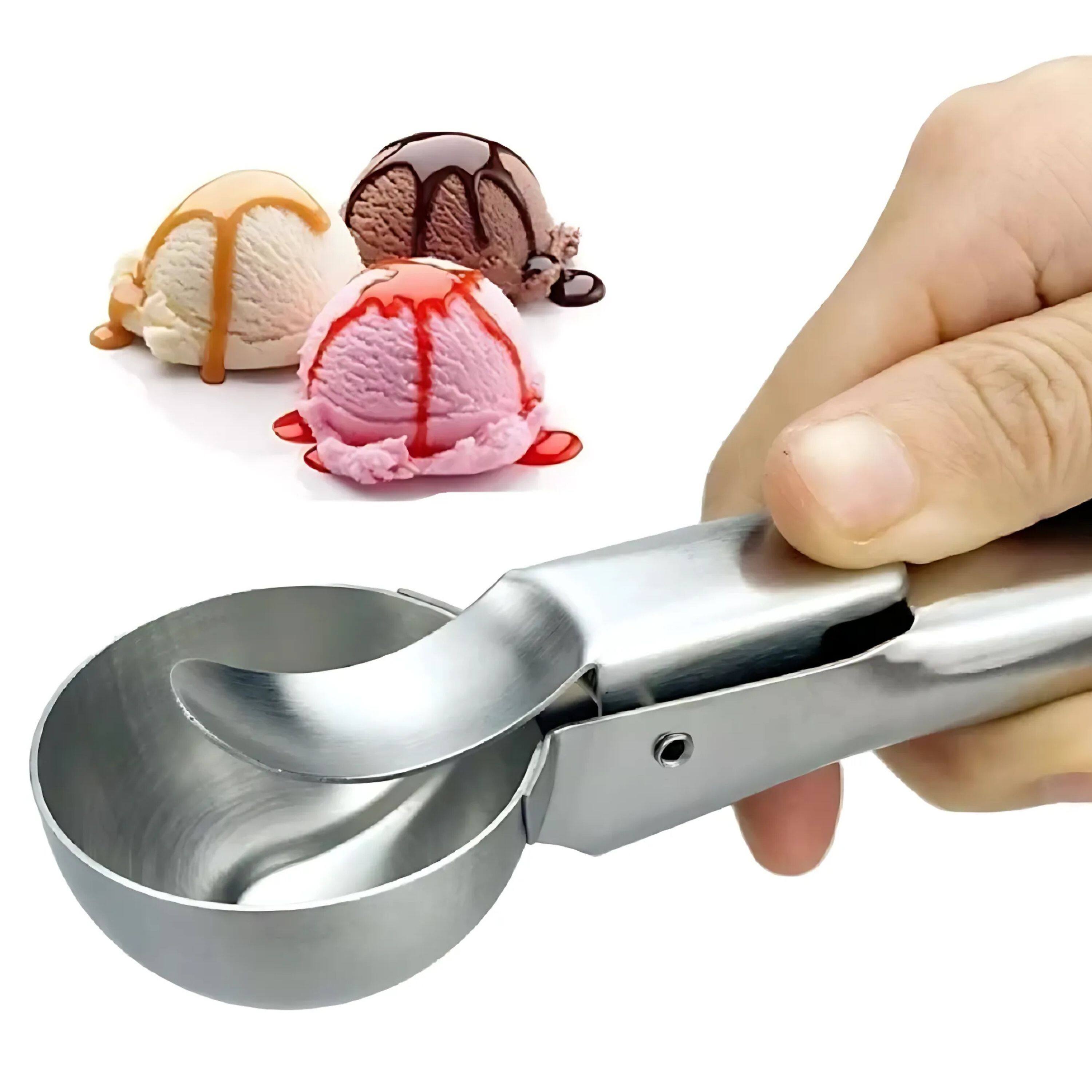 Angle. Kitcheniva - Stainless Steel Ice Cream Scoop - Silver.