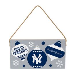Evergreen Enterprises - New York Yankees 6" x 11" Holiday Wood Wall Sign - Multicolor