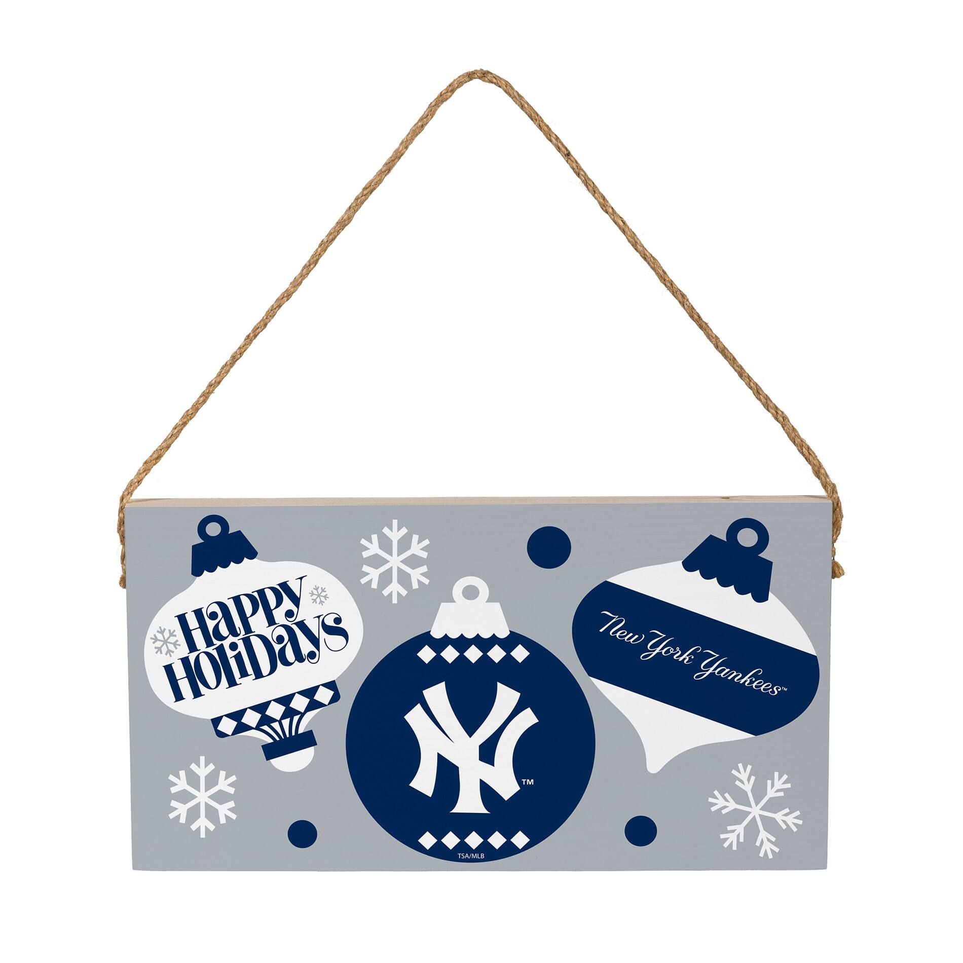 New York Yankees 6" x 11" Holiday Wood Wall Sign