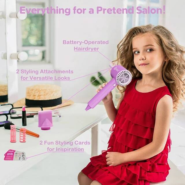 Everything for a Pretend Salon!  
Battery-Operated Hairdryer  
2 Styling Attachments for Versatile Looks  
2 Fun Styling Cards for Inspiration