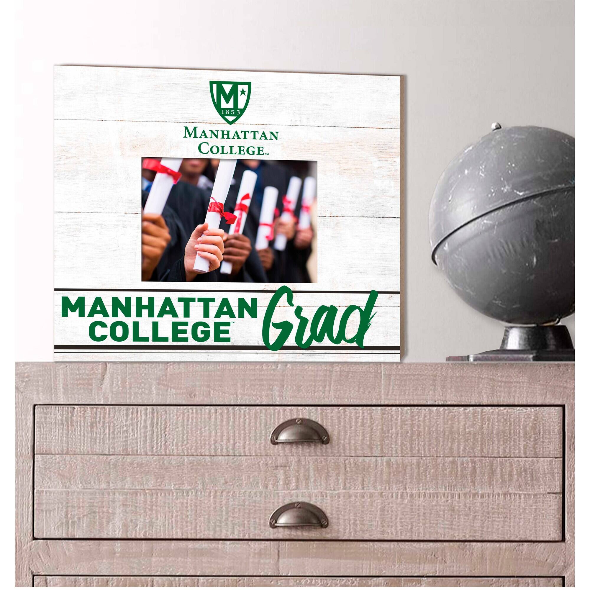 M 1853 MANHATTAN COLLEGE. MANHATTAN Grad COLLEGE