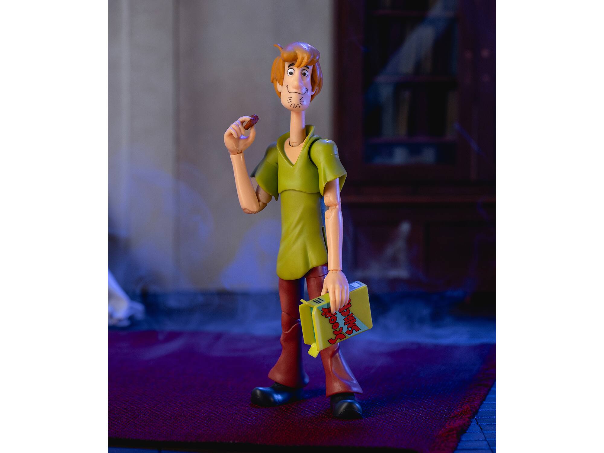 Back. Jada - Shaggy Rogers 6.5" Moveable Figure with Accessories and Alternate Head and Hands "Scooby-Doo!" Franchise Model by Jada - Multicolor.