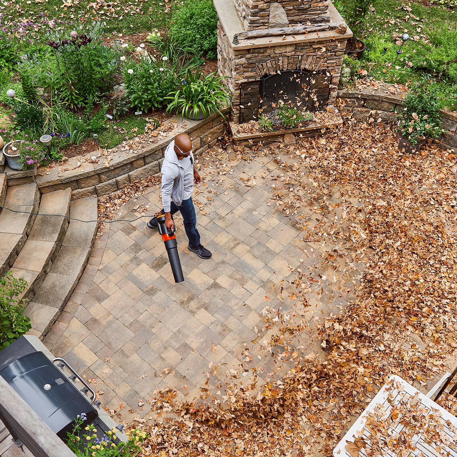 Alt View 14. WORX - WG521 12 Amp 800 CFM Corded Blower - Black.