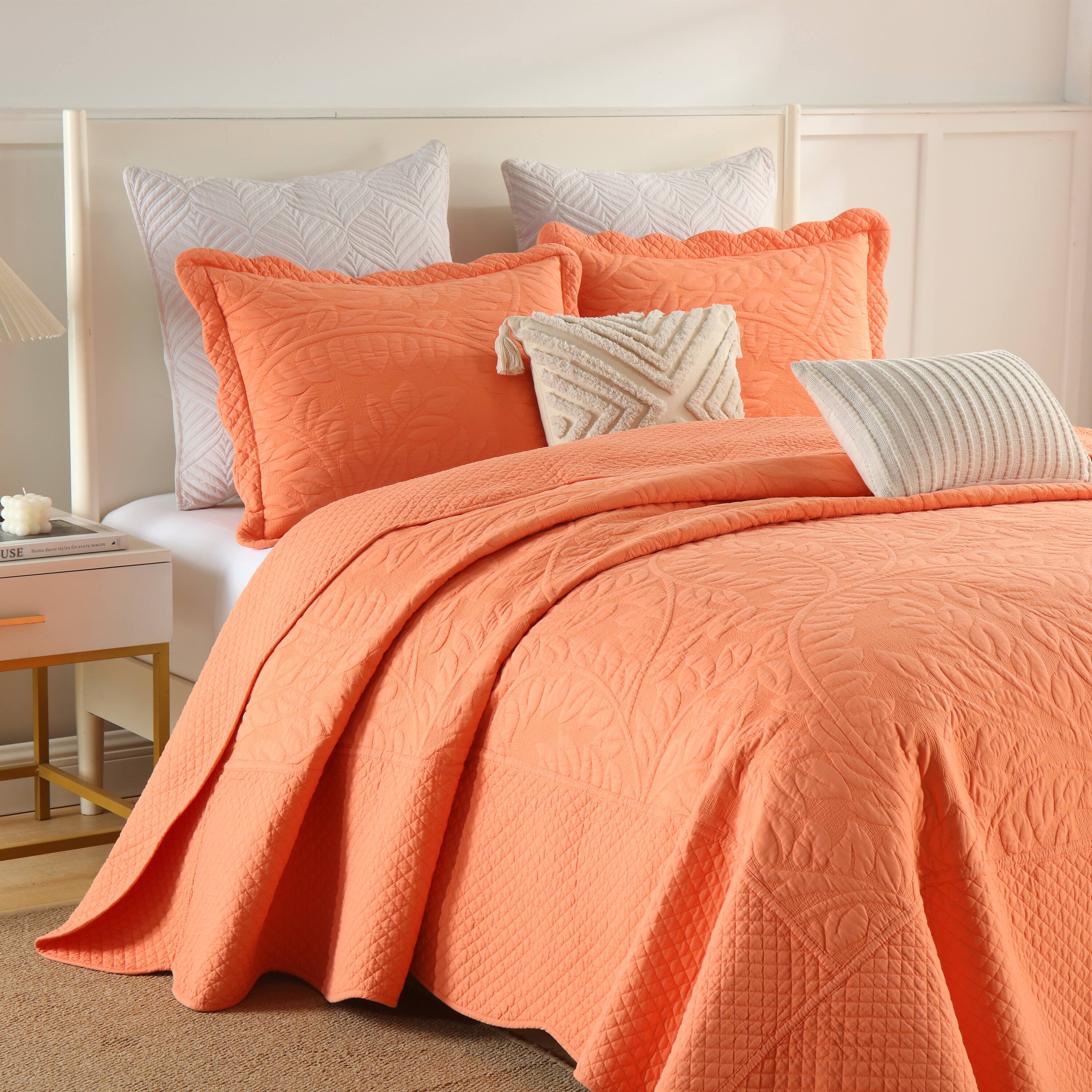 Left. MarCielo - Marcielo 2/3 Piece 100% Cotton Oversized Bedspread Lightweight Quilt Set - Salmon.