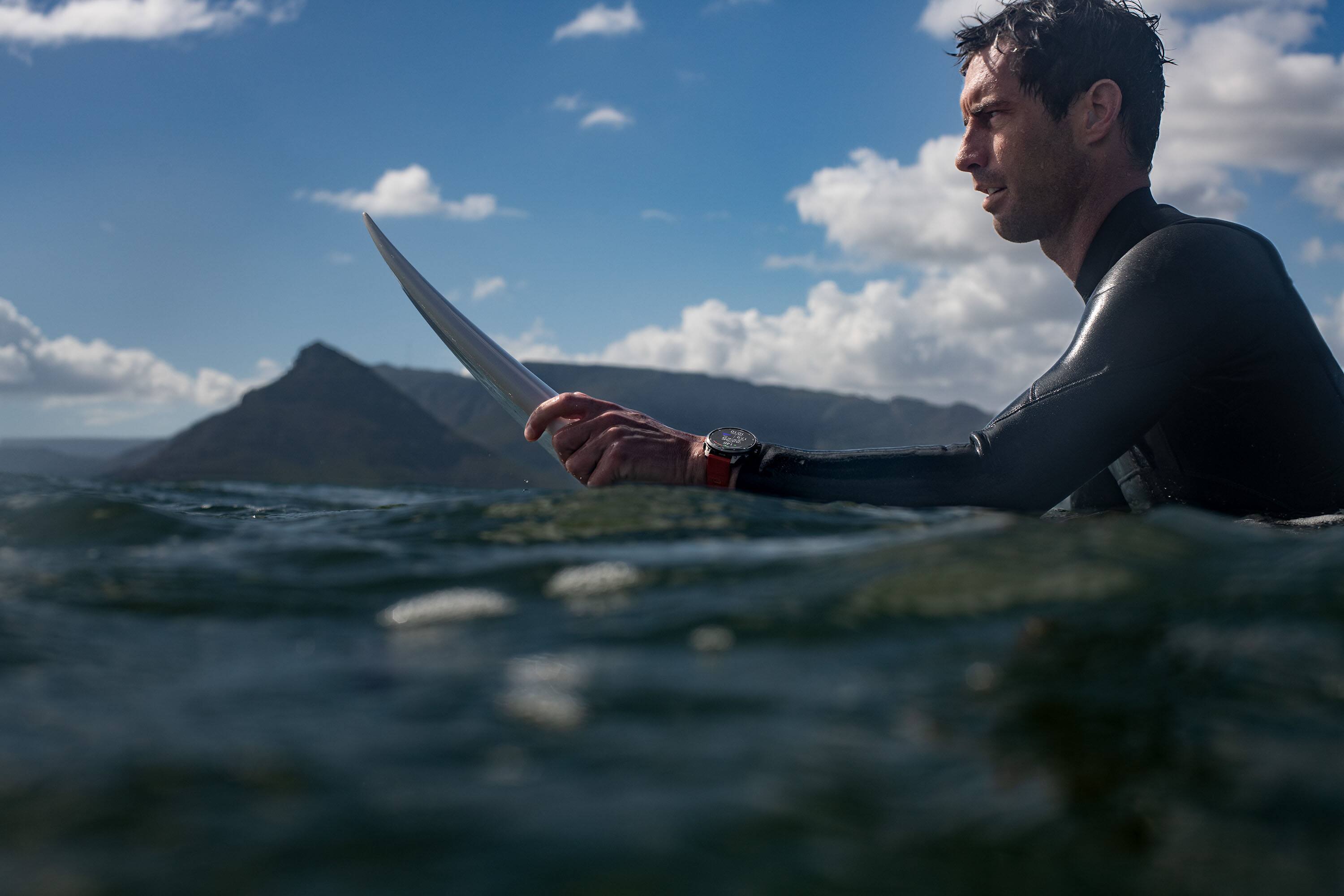 Alt View 13. Garmin - fēnix 9 Pro - inReach AMOLED GPS Smartwatch 47 mm Titanium - Graphite/Black Silicone Band.