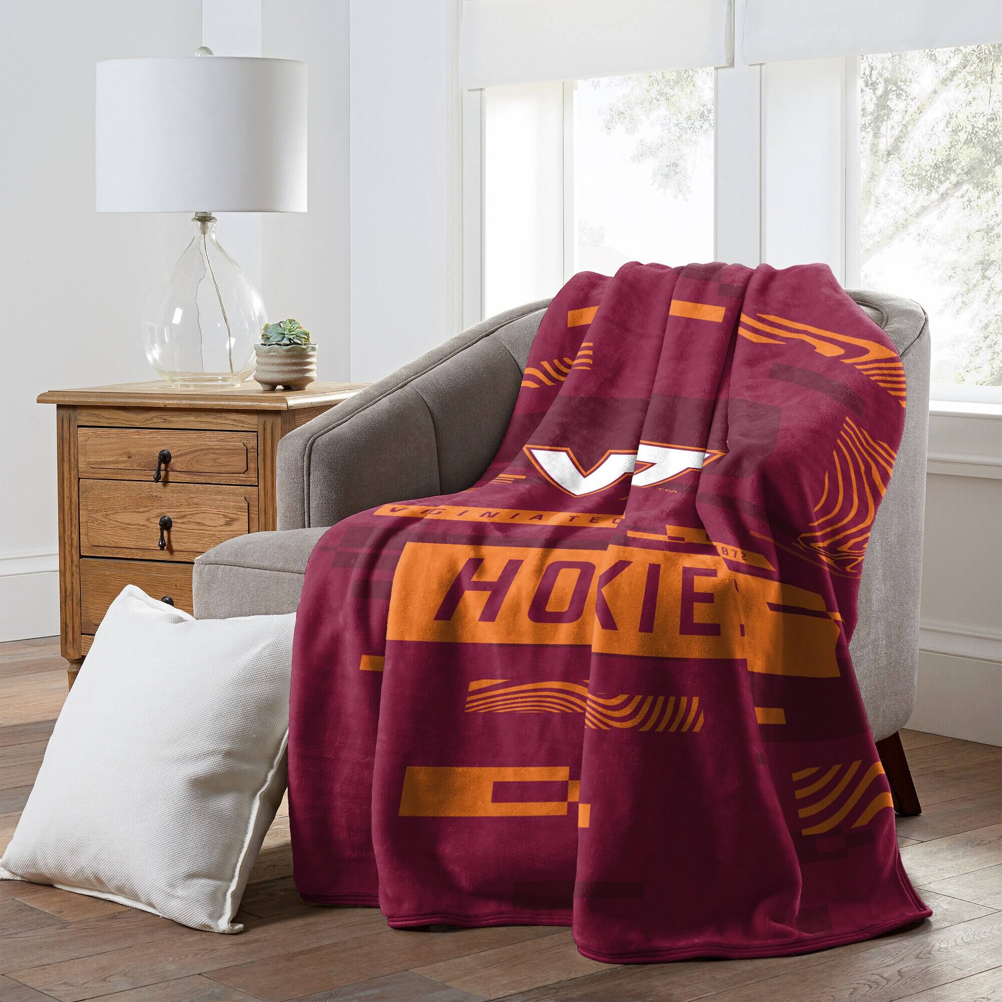 VT  
VIRGINIA TECH  
HOKIE  
87