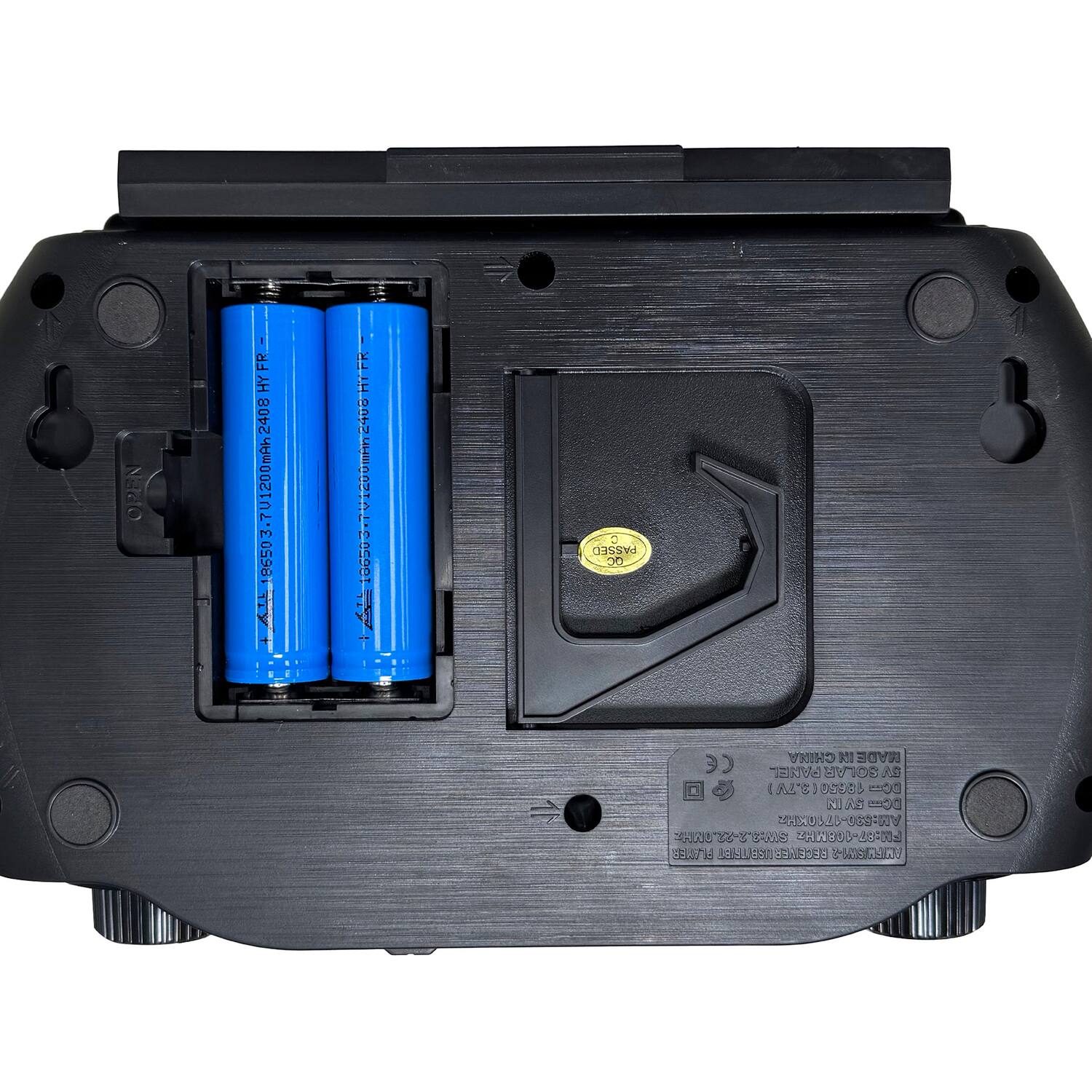 OPEN FR HY 2408 .7U1200mAh 3 8650 TV E 06503.701200An2408HTF coc9e m : D PASSED DC CHIA l MEADE CE TNVS  100  AC :  cOd hJ  DO AM:030-1700000 US 350008 000833- -002 SELTSE eL8Sm REPENER S

---

**Battery Information:**
- 3.7V 2000mAh 2408 HY FR
- 855555
- 855555

**Certifications:**
- CE
- FCC

**Additional Text:**
- MADE IN CHINA
- 30°C TO -20°C
- 3.7V Li-ion Battery Pack
- 2408-2408-2408
- MADE IN CHINA