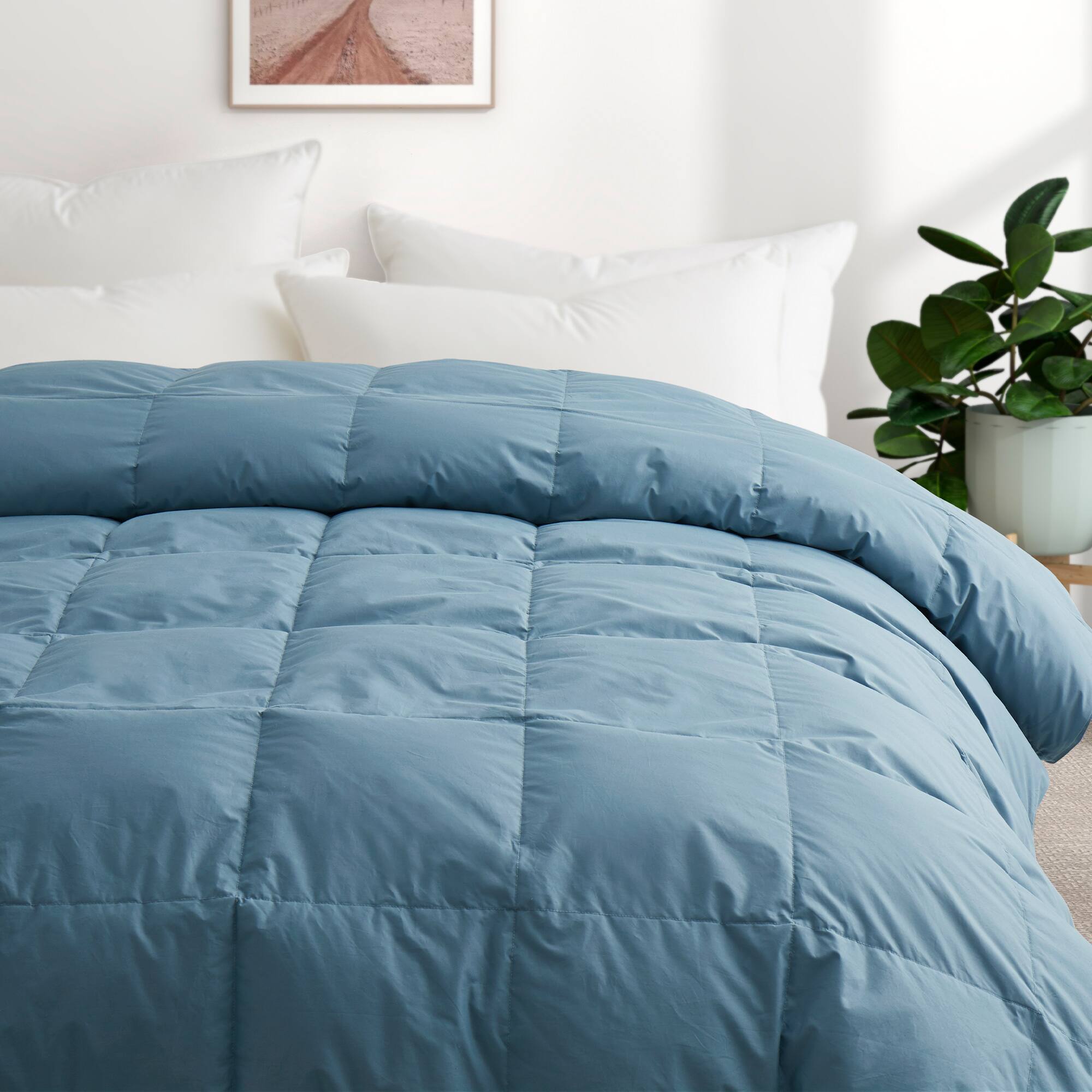 Angle. Puredown - Puredown Luxurious 300TC 100% Organic Cotton Down Feather Fiber Comforter, Navy, King - Navy.