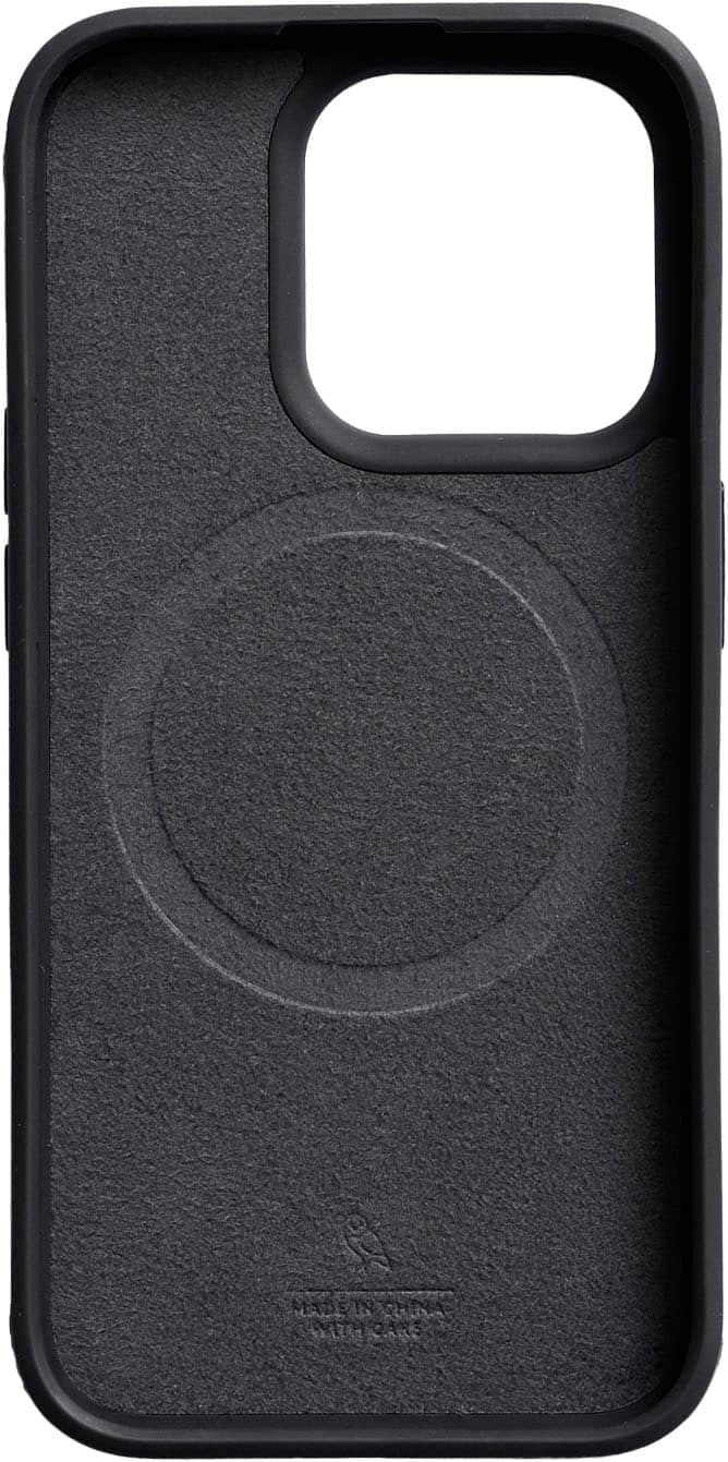 Angle. Bellroy - iPhone 15 Pro Max Leather Phone Case - Black.