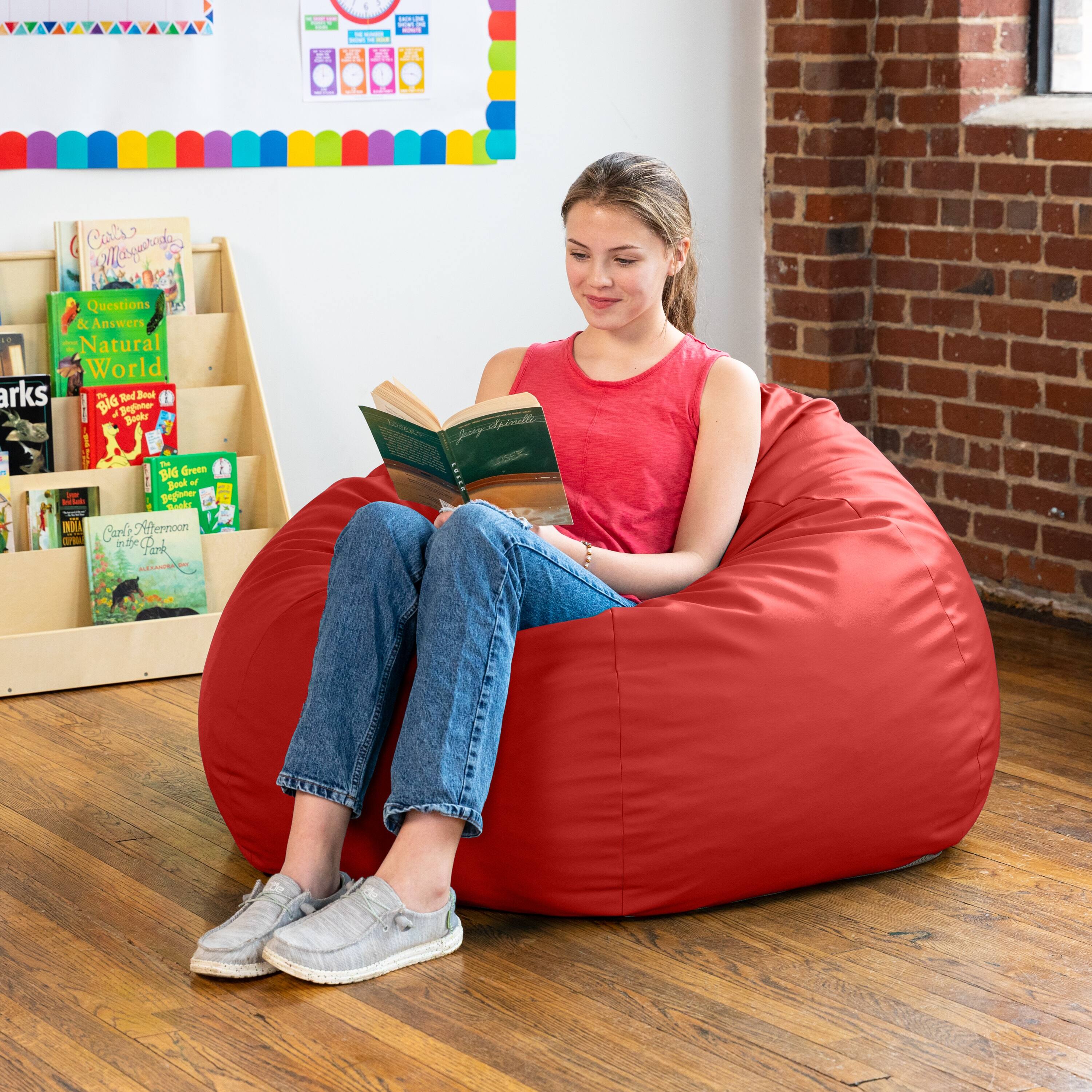 - Cars
- Questions & Answers
- Natural World
- BIG Red Book of Dinosaurs
- BIG Green Book of Animals
- Carl's Afternoon
- Dente
- Carle Pernoon
- H yopete