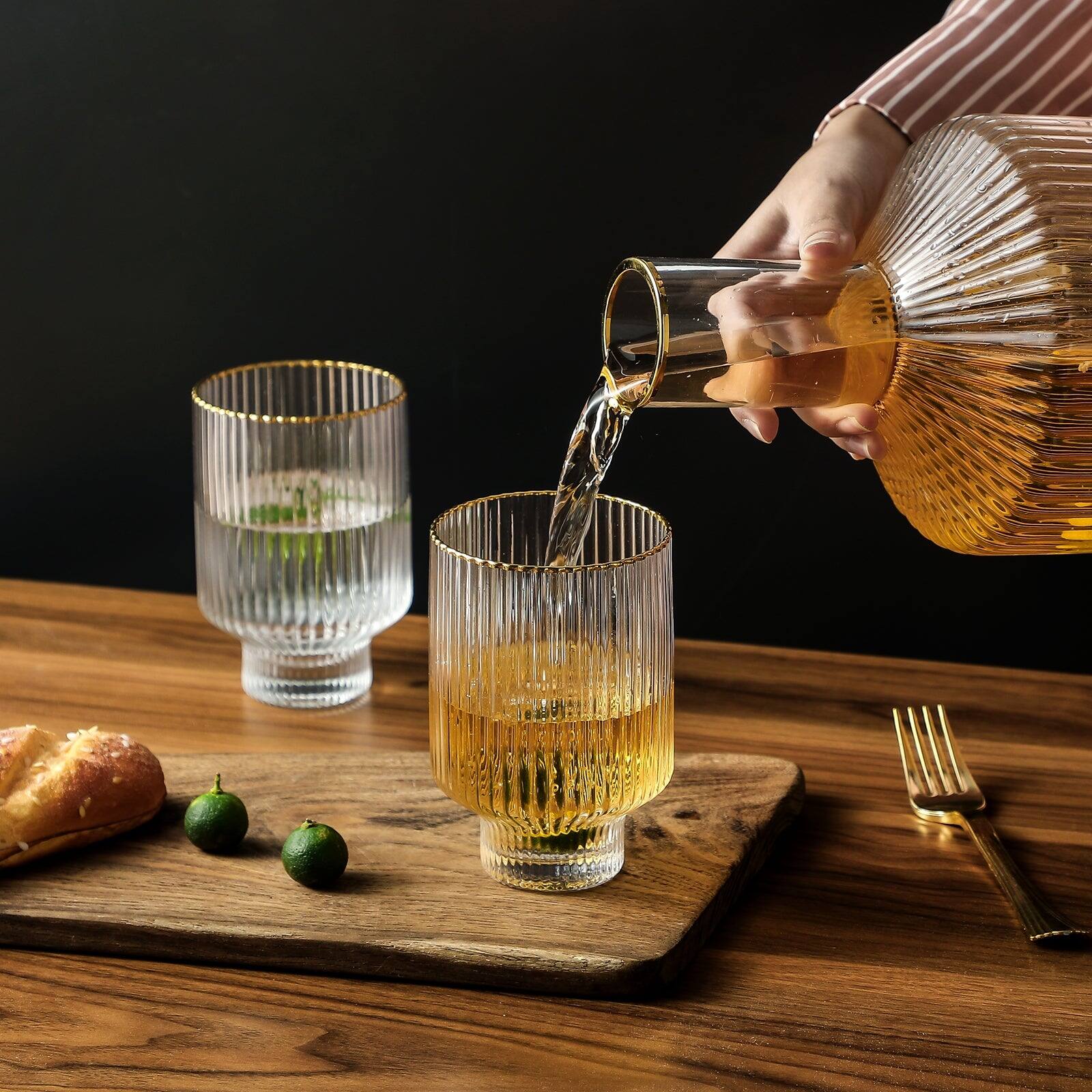 Angle. BreeBe - Tiara Optic Swirl Bedside Carafe Gold Rim - Clear.