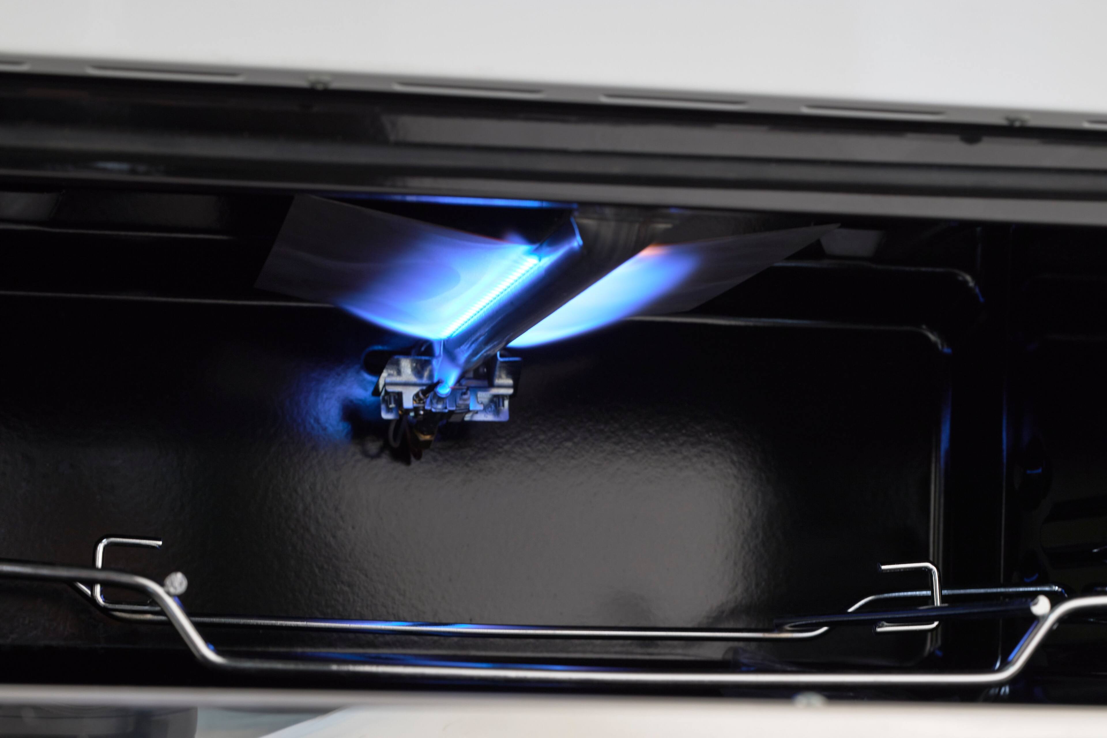 Alt View 13. Unique Appliances - Classic Retro 3.9 Cu. Ft.  Propane Range w/ Battery Ignition - Marshmallow White.