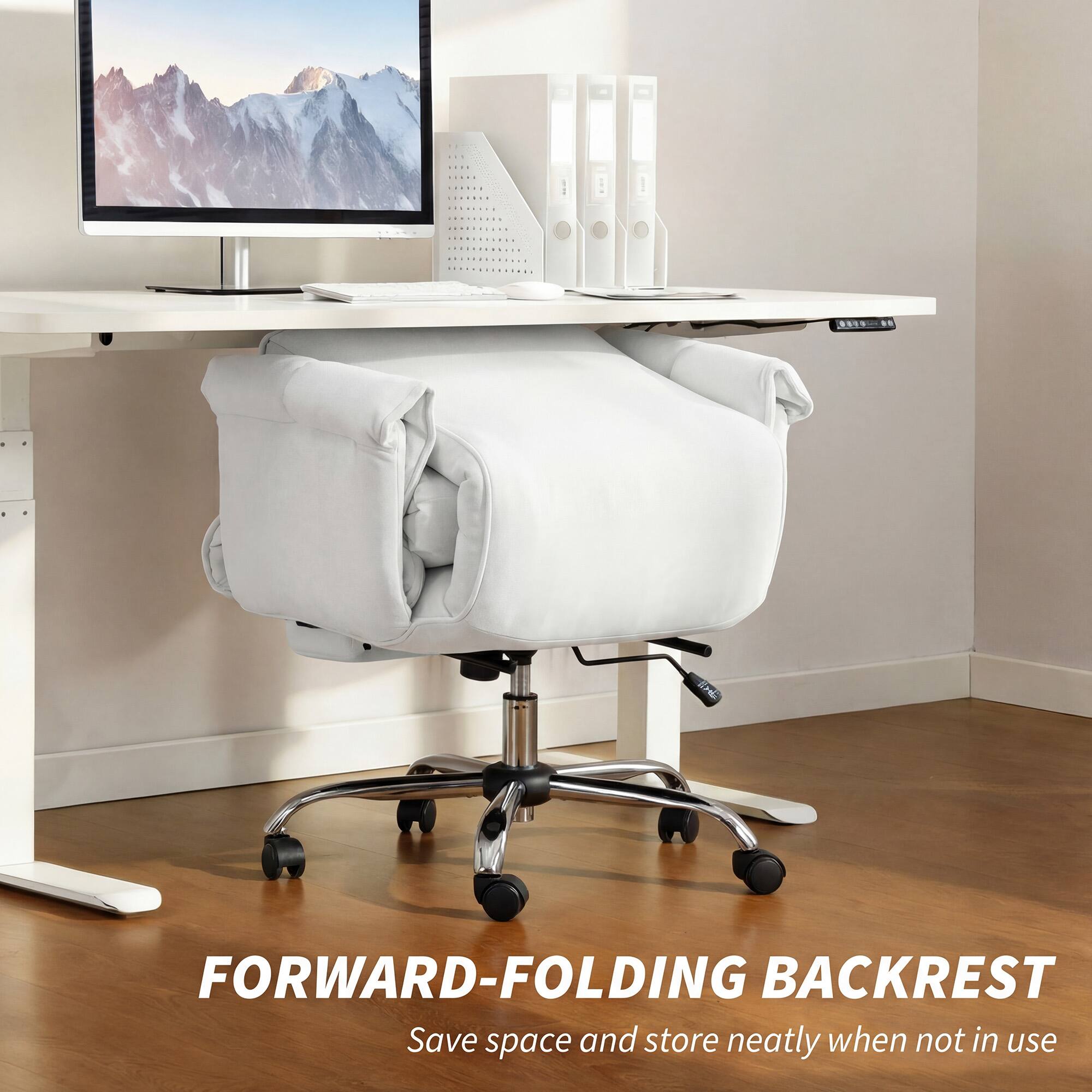 FORWARD-FOLDING BACKREST  
Save space and store neatly when not in use