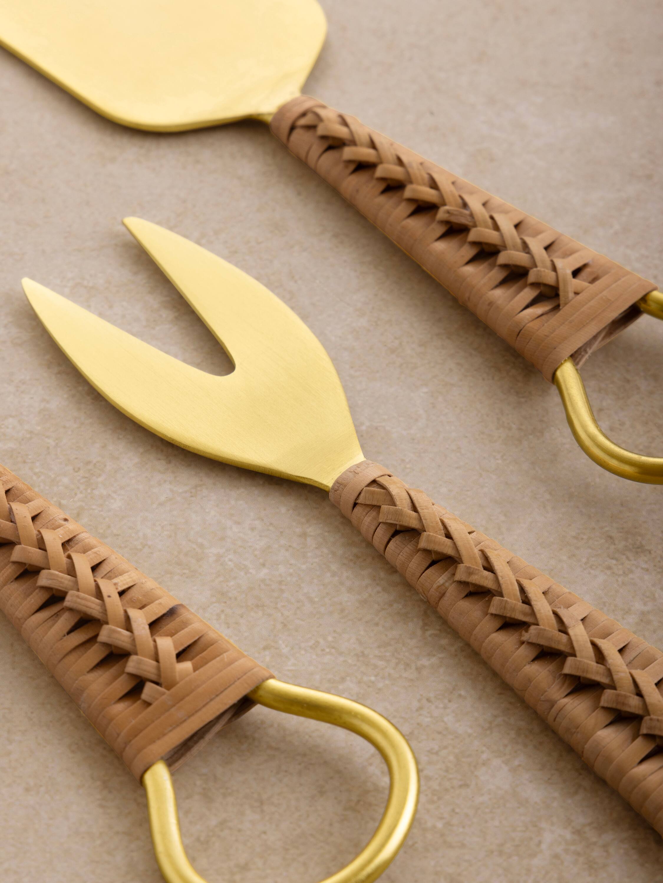 Angle. GAURI KOHLI - Helsinki Cheese Knives - Pine brown, matte gold.