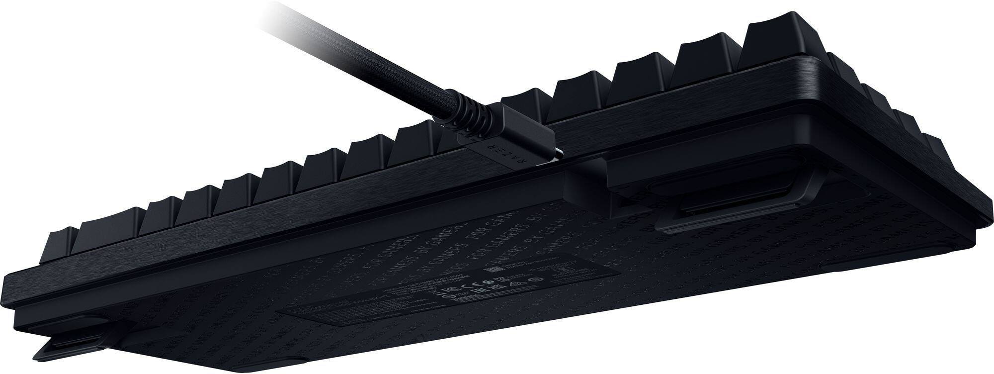RAZER  
Gaming by Gamers for Gamers