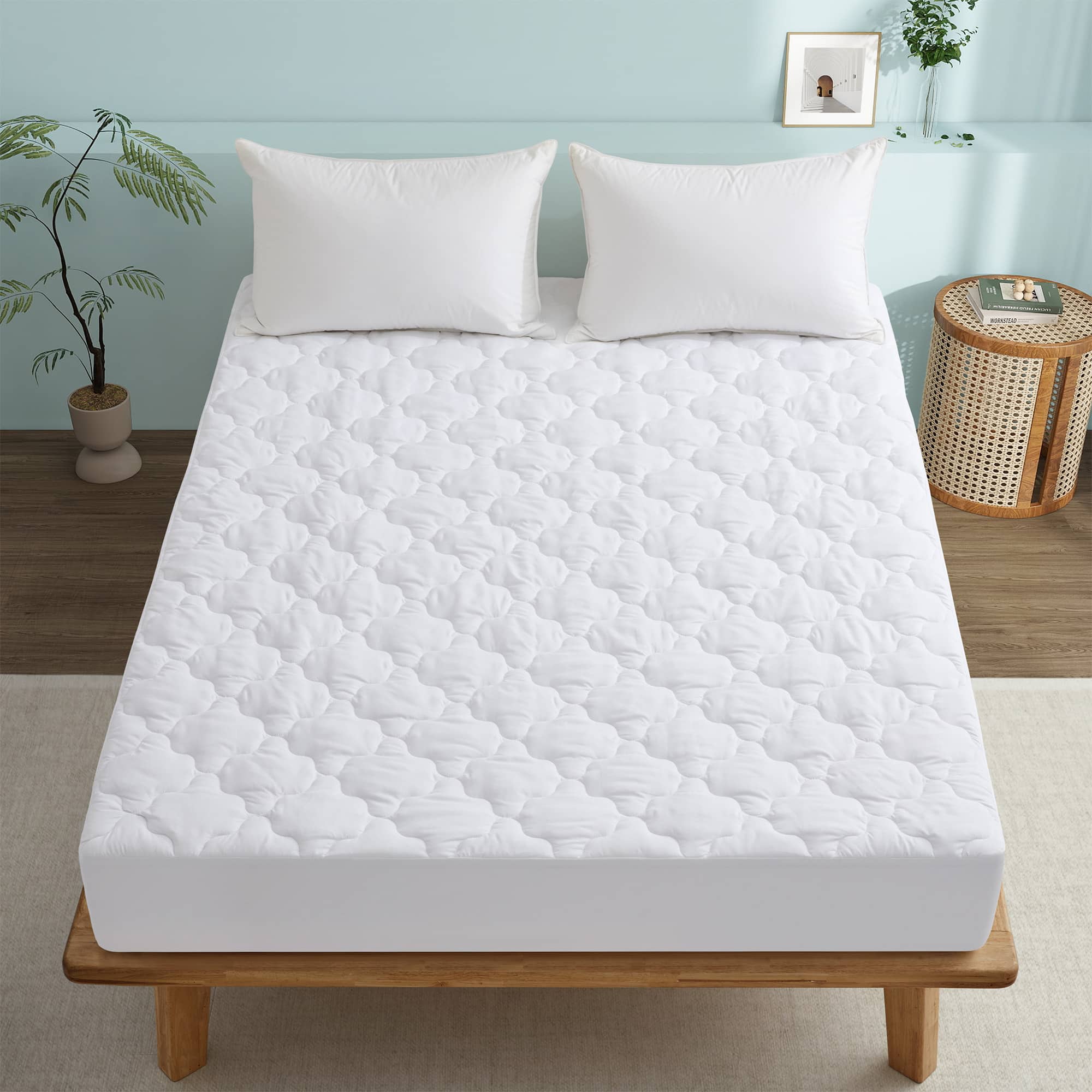 Peace Nest - Clover Quilted Moisture-Wicking Mattress Pad, Twin - White