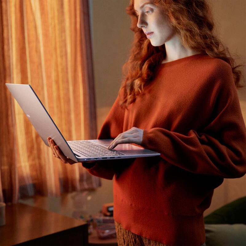 Alt View 7. Samsung - Samsung Galaxy Book4 15.6" FHD Laptop,Intel Core 7 150U,16GB RAM,512GB SSD,Backlit Keyboard,Win11 Pro,Silver - Silver.