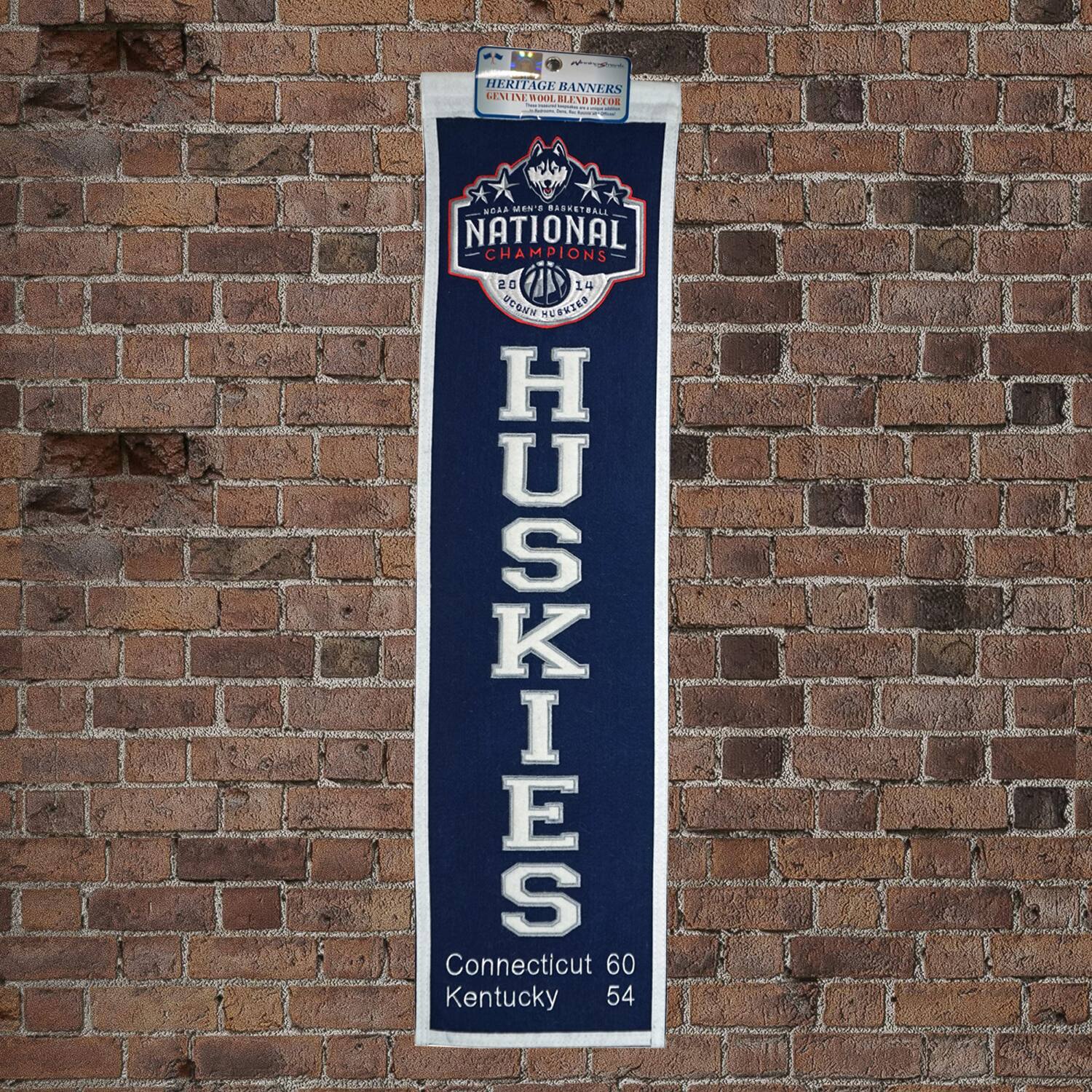 HERITAGE BANNERS GEME ENEWOOL BLEND NB DELDR

NATIONAL BASKETBALL CHAMPIONS 2014
UCONN HUSKIES

HUSKIES

Connecticut 60
Kentucky 54