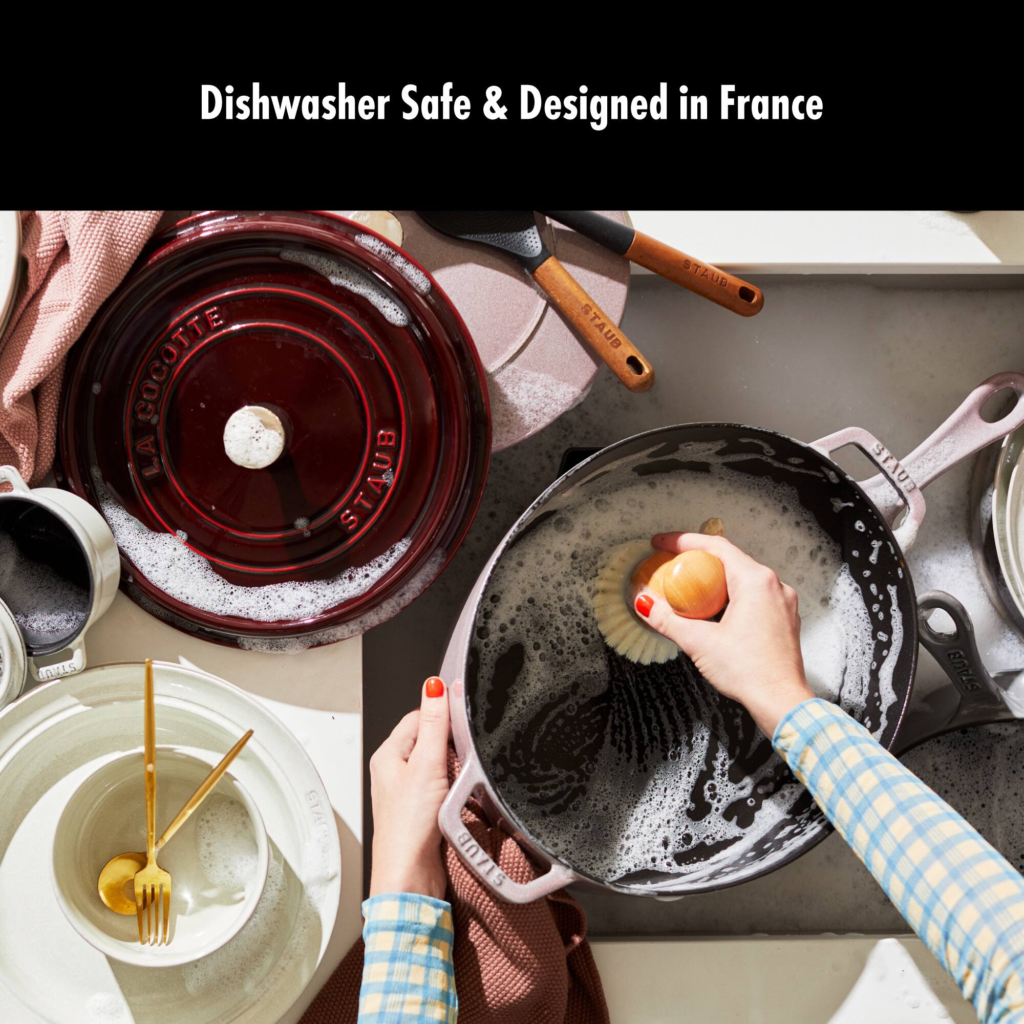 Dishwasher Safe & Designed in France

LA COCOTTE
STAUB