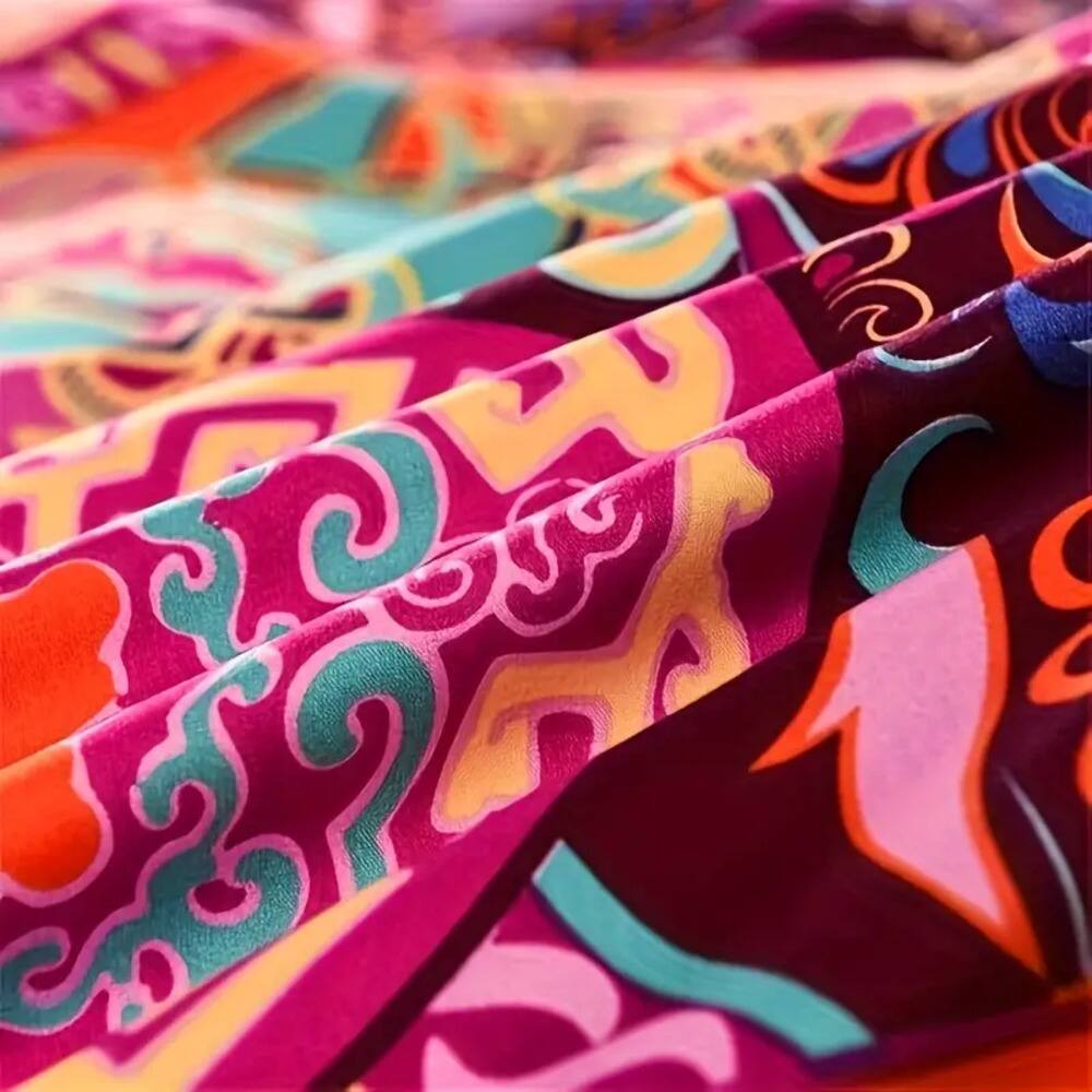 Left. Shatex - Fuchsia round pattern twin 2 pieces comforter set, stylish, elegant, warm, and comfortable - red.