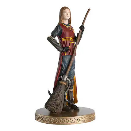 Front. Harry Potter - Eaglemoss Harry Potter Wizarding World 1:16 Figure | 034 Ginny Weasley - Red.