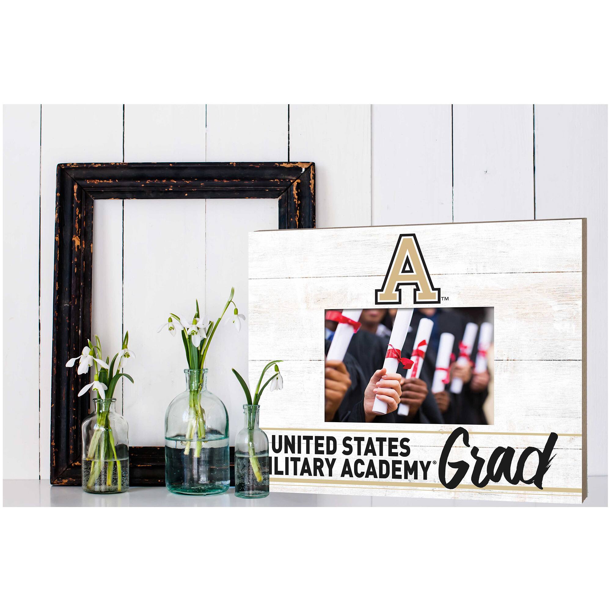 A The UNITED STATES MILITARY ACADEMY Grad