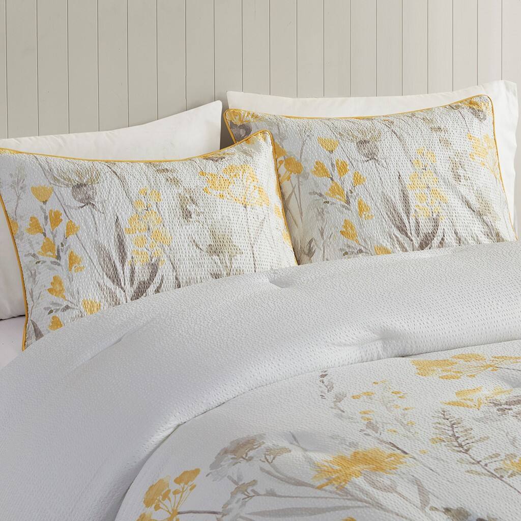 Alt View 1. Gracie Mills - Gracie Mills 5-Piece Cottage Farmhouse Floral Seersucker Comforter Set - Yellow.
