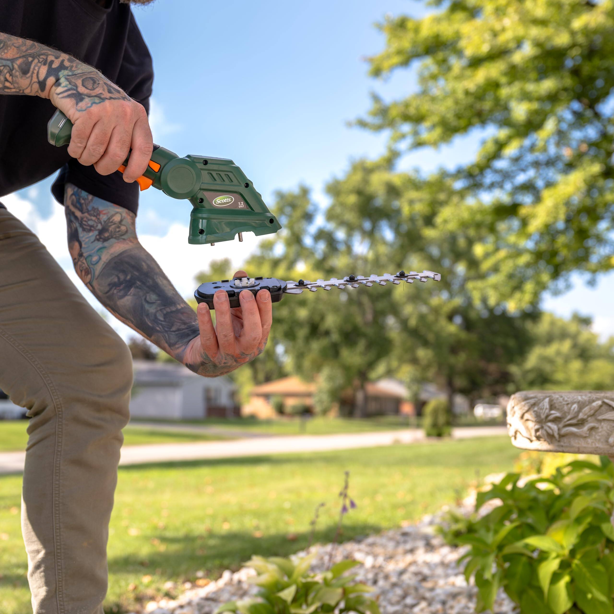 Alt View 5. JETRANSPORT - Outdoor Power Tools Lss10272ps 7.5-volt Lithium-ion Cordless Grass Shear/shrub Trimmer With Wheeled Extension - 7.2-Volt Shrub Shear.