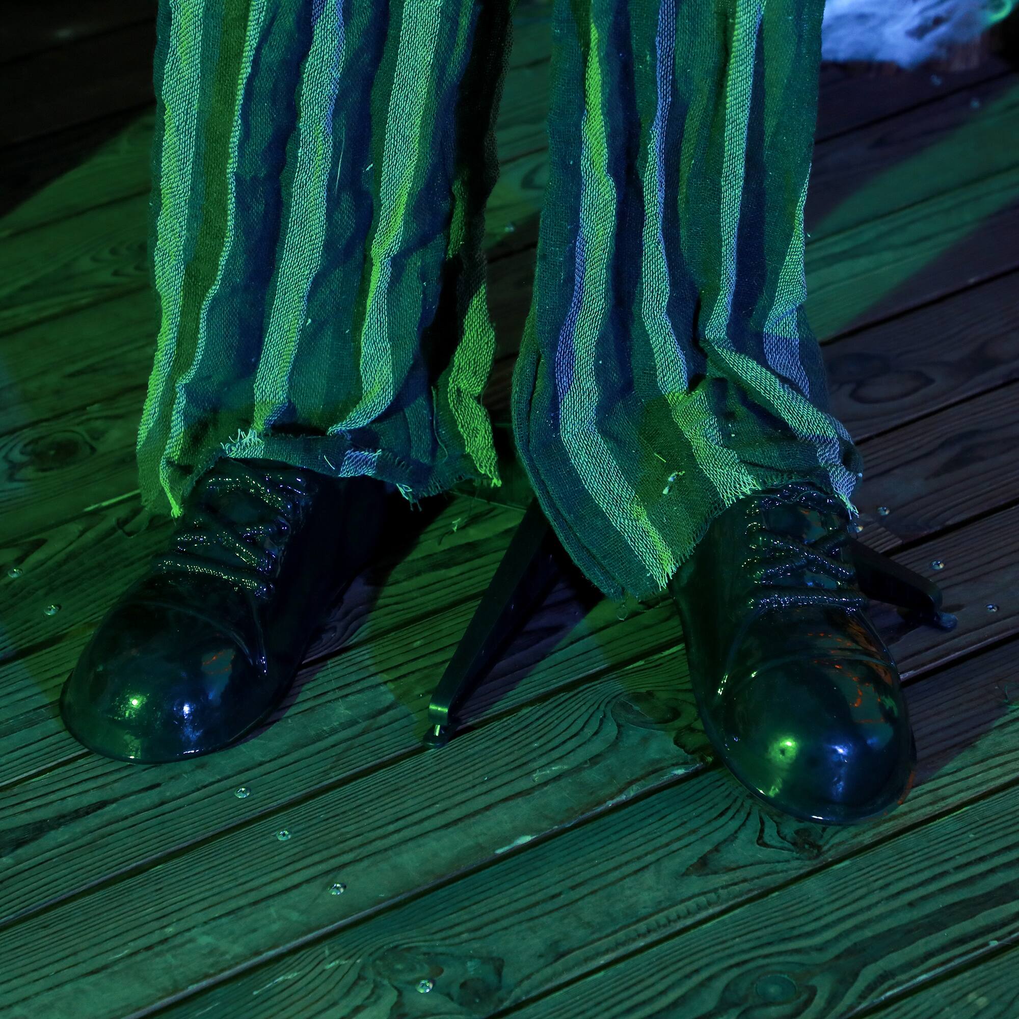 Alt View 8. Homcom - 6.1' Outdoor Halloween Decoration, Animatronic Circus Clown, Sound and Motion Activated Animated Prop with Light Up Eyes - Green and Black.