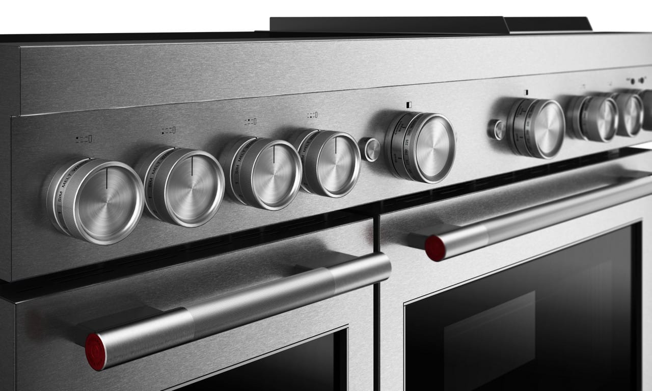 KitchenAid KitchenAid - 6.3 Cu. Ft. Freestanding Double Oven Electric Induction Commercial-Style Range with Griddle - Stainless Steel 3