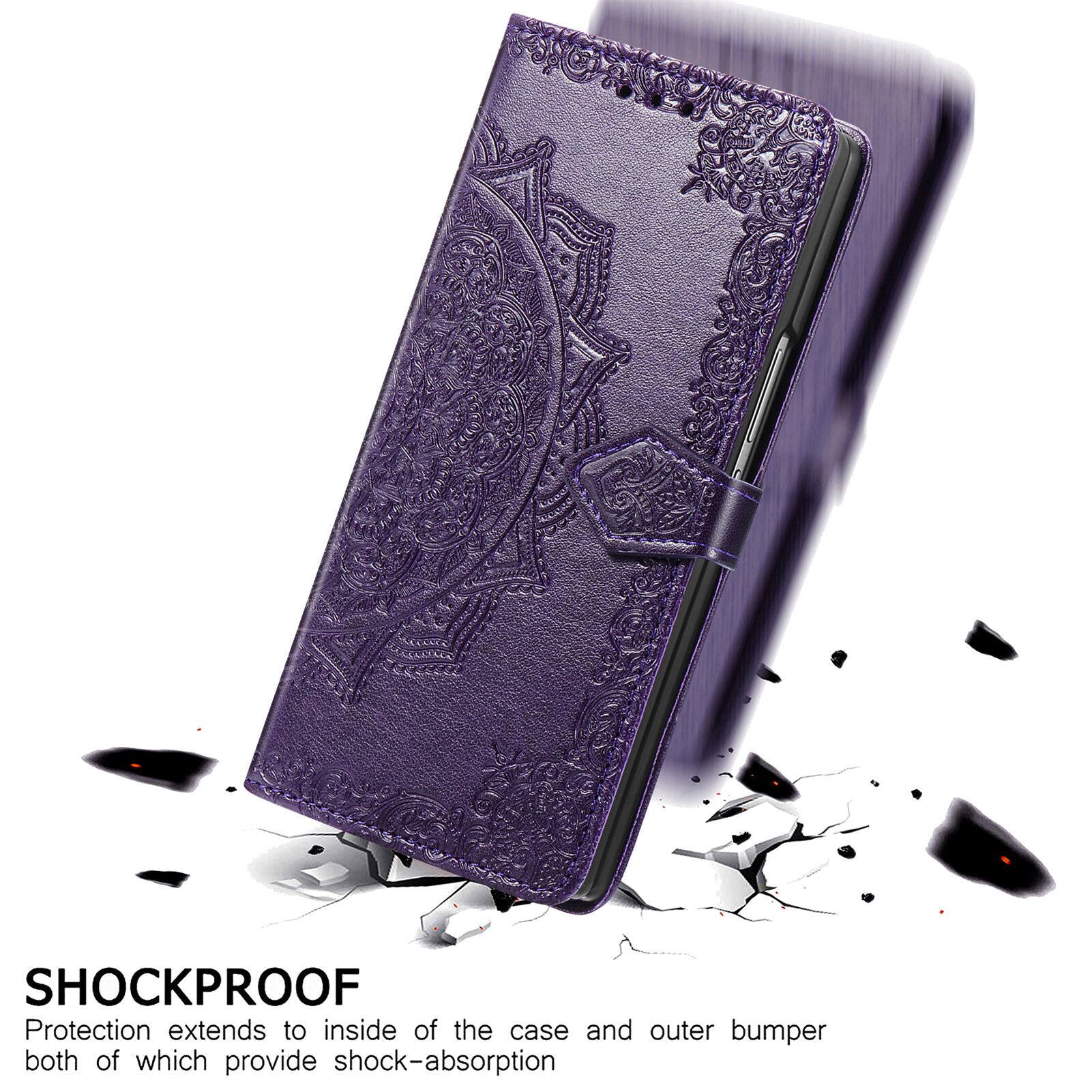 SHOCKPROOF  
Protection extends to inside of the case and outer bumper both of which provide shock-absorption