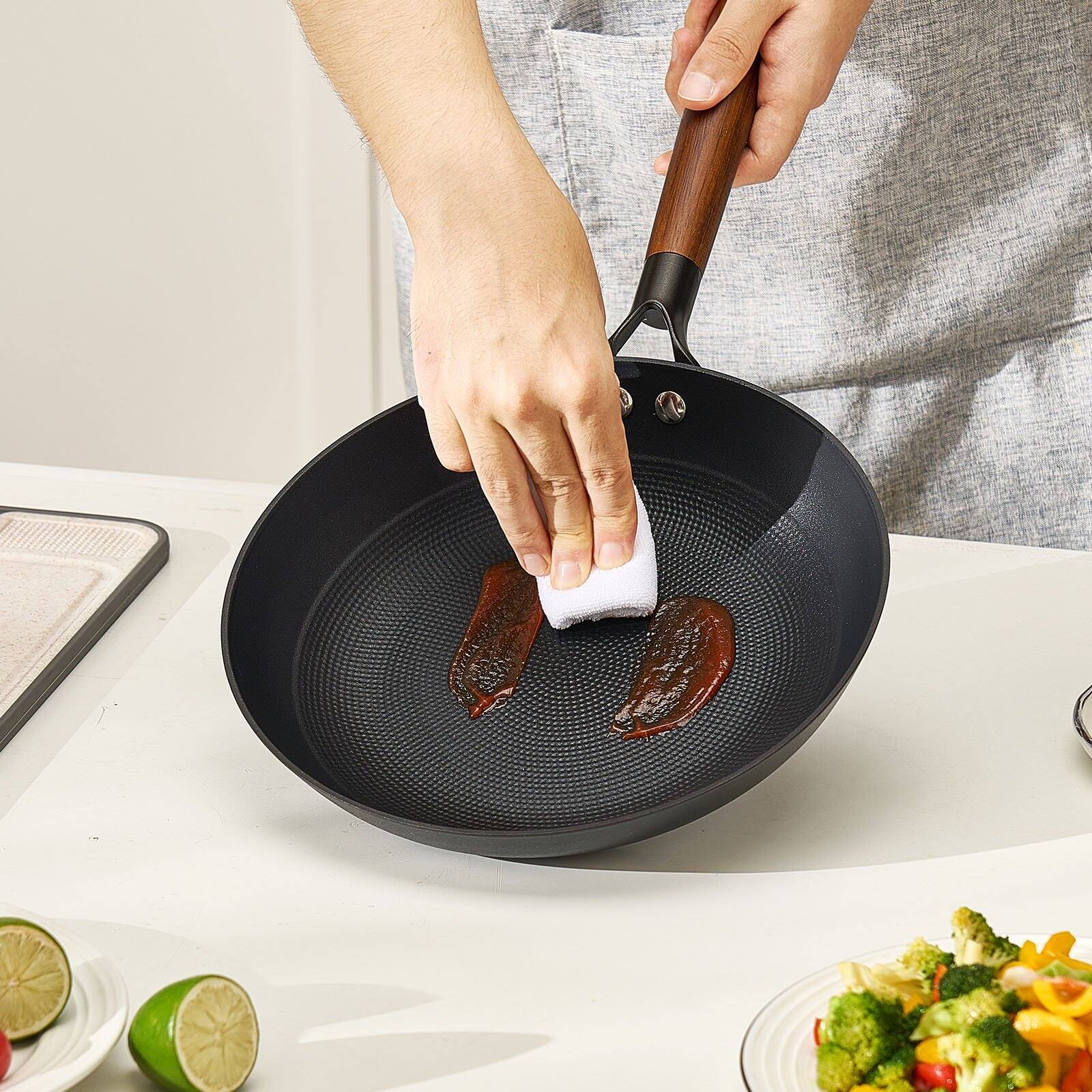 Alt View 1. Glintex - Cast Iron Skillet Frying Pan Set, 3 Piece Pre-Seasoned Nonstick Cookware with Detachable Handle for Kitchen - Black.