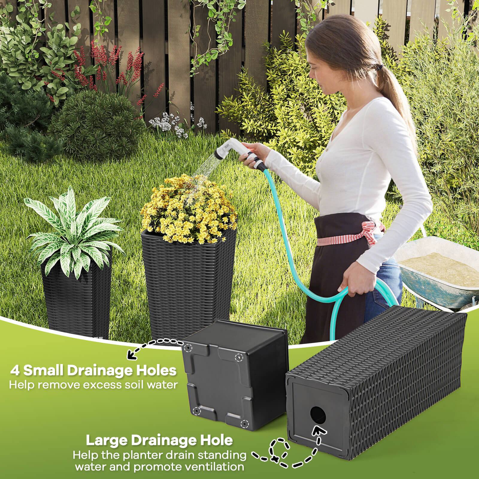 4 Small Drainage Holes Help remove excess soil water  
Large Drainage Hole Help the planter drain standing water and promote ventilation
