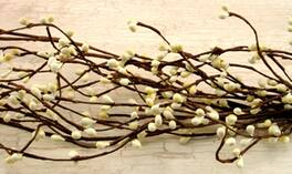 BreeBe - Wispy Pip Berry Garland - 4 Ft. - Ivory - Ivory, Brown