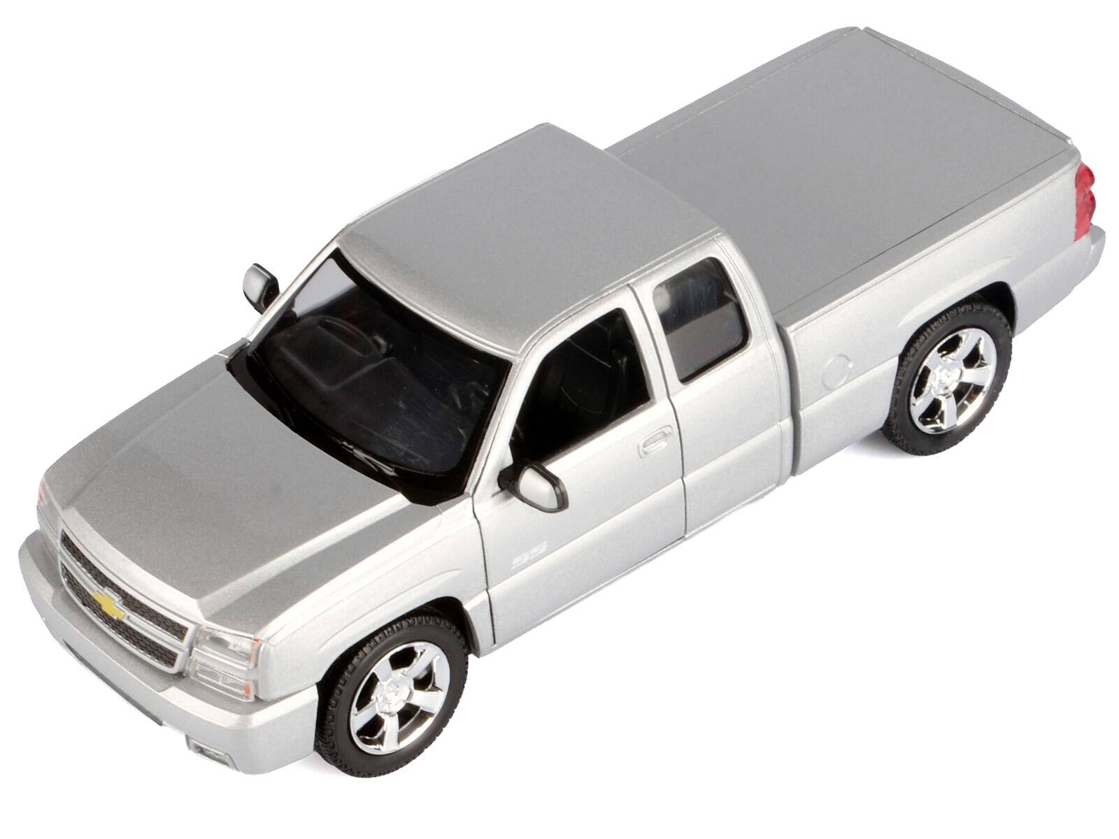 Alt View 5. Motormax - 2006 Chevrolet Silverado SS Pickup Truck Silver Metallic "Timeless Legends" Series 1/25 Diecast Model Car by Motormax.